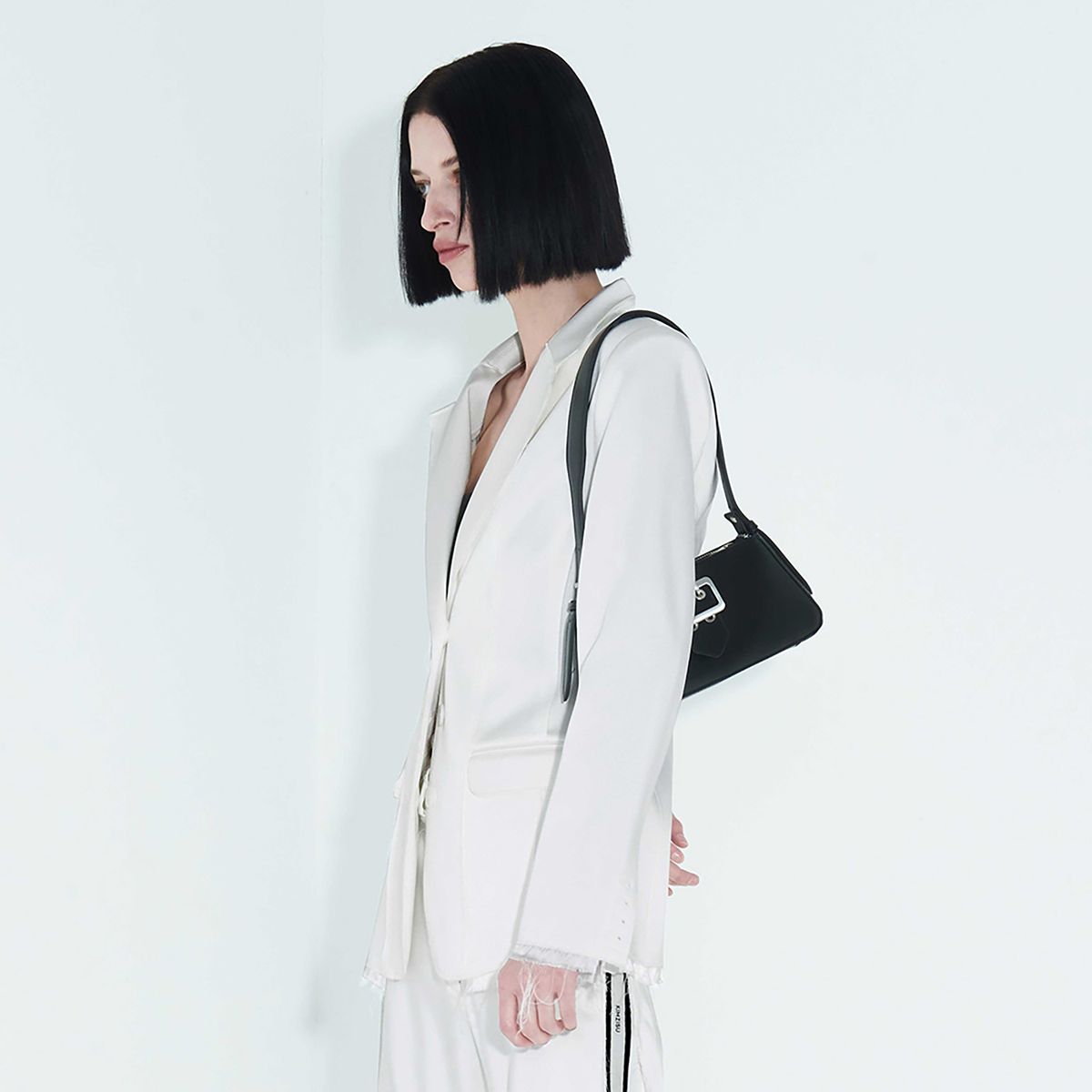 킴지수(KIMZISU) Raw Edge Slim Jacket _ White