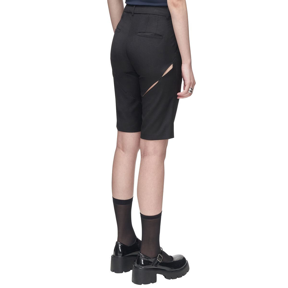 킴지수(KIMZISU) Back Slit Bermuda Shorts _ Black