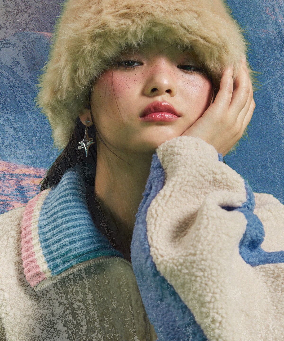 라라폭스(LALAFOX) FURRY BUCKET HAT BEIGE BQ4AH001