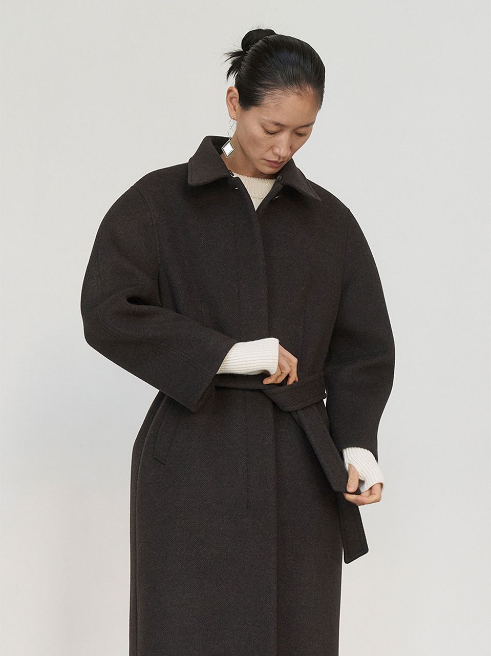 【AMOMENTO】23fw HOURGLASS LONG COAT MUSINSA | AMOMENTO HOURGLASS LONG COAT (2COLORS)