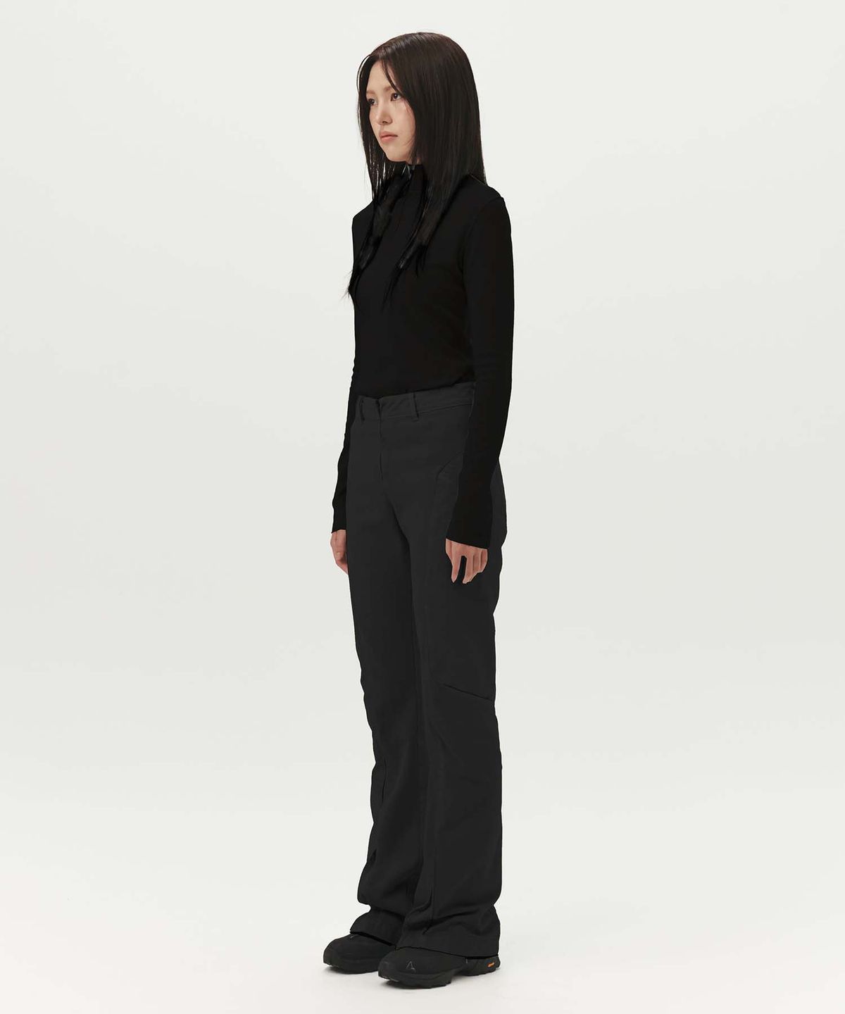 이이(EE) WOMENS TURTLE NECK BLACK