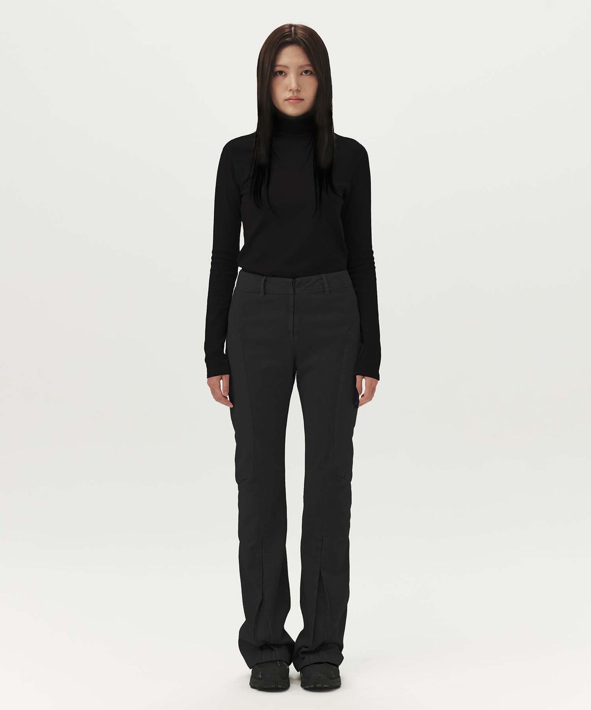 이이(EE) WOMENS TURTLE NECK BLACK