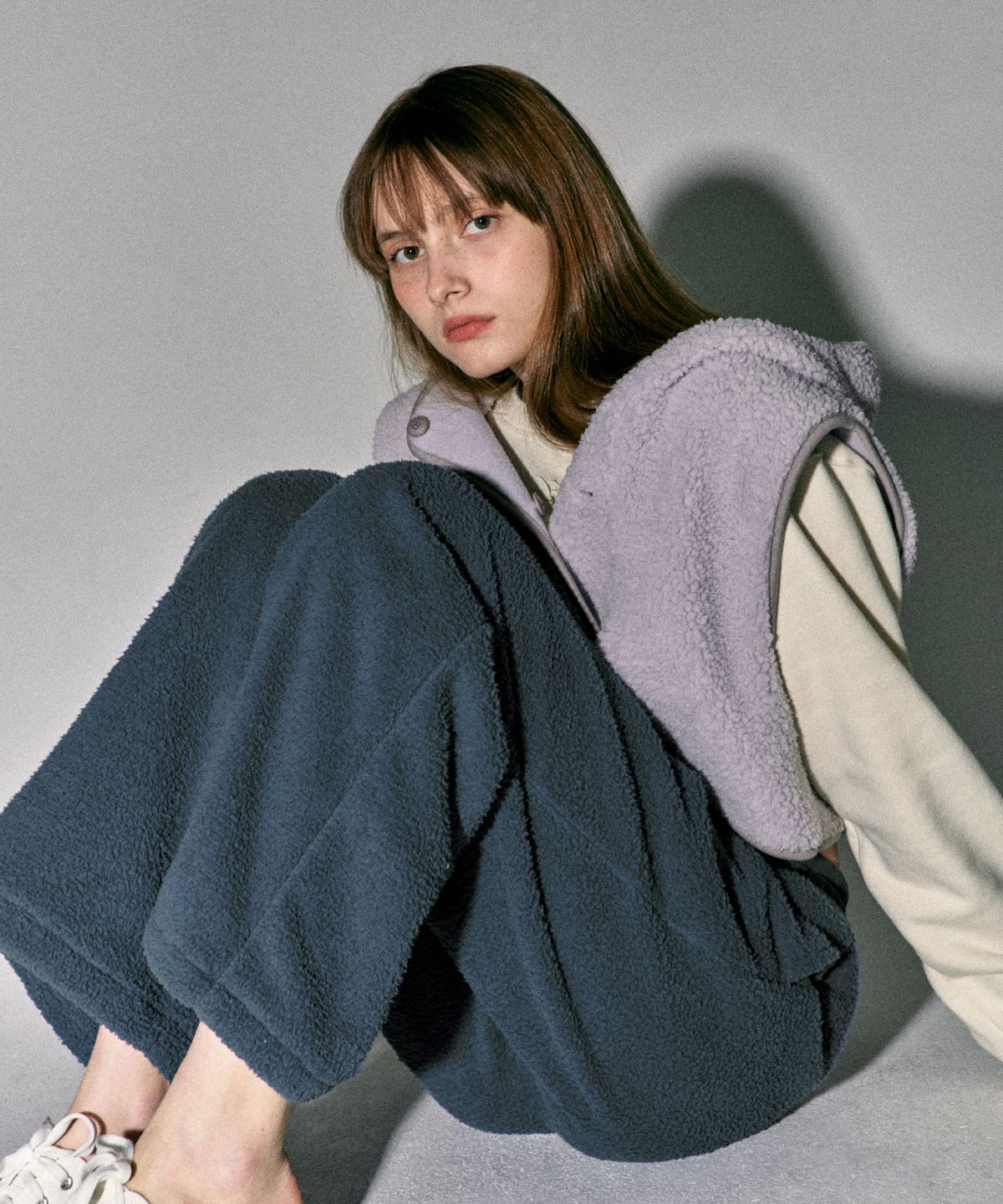 꾸아페(QUAFE) COLORING FLEECE PANTS_BLUE GREEN