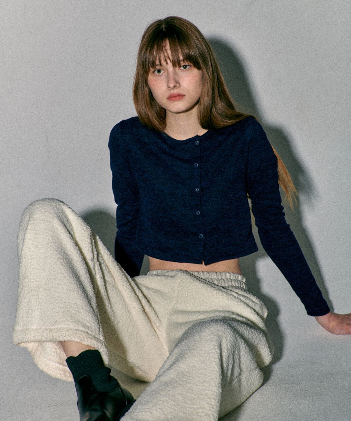 꾸아페(QUAFE) UNBALANCE SLIM CARDIGAN_NAVY