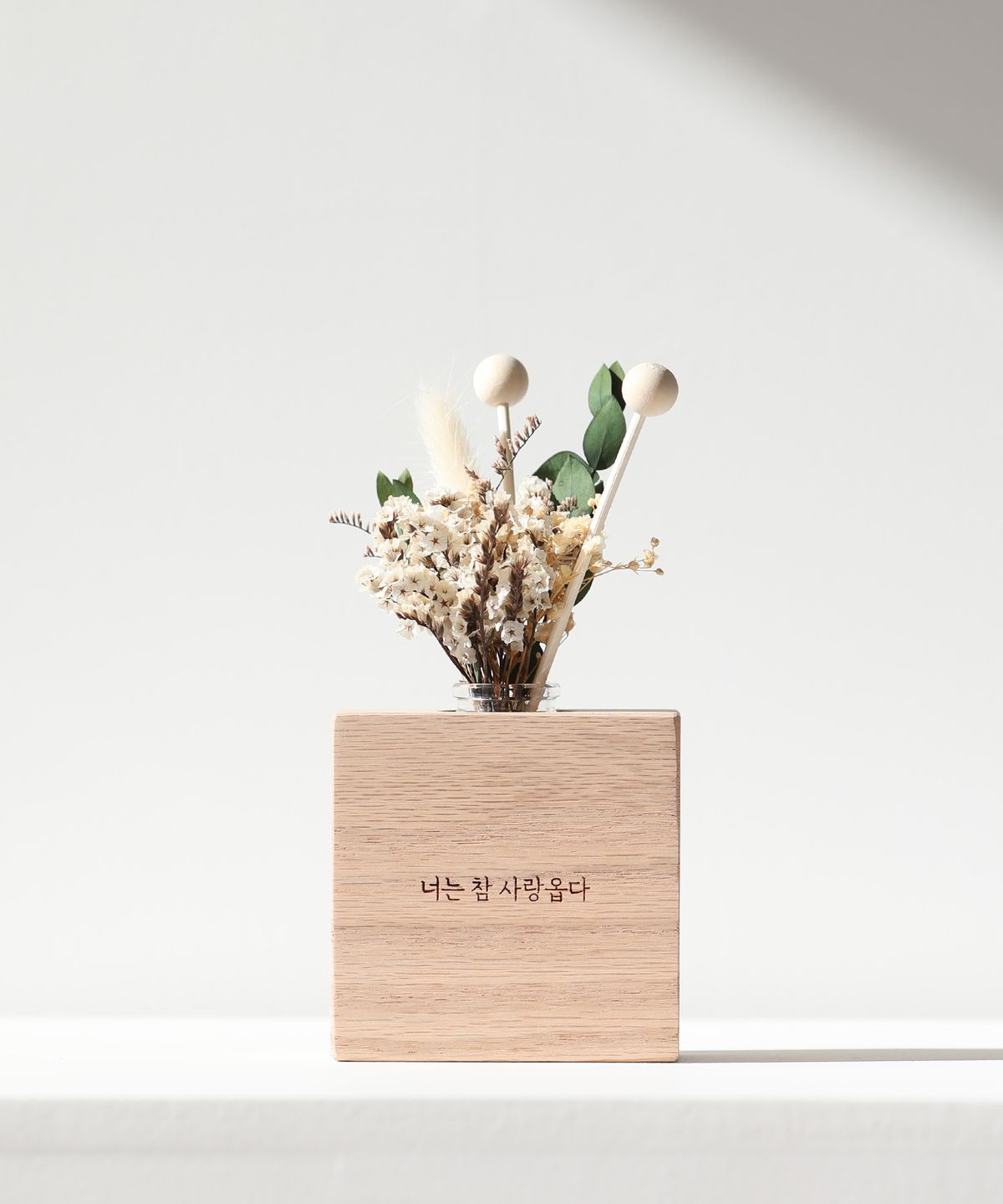 모던포인트(MODERNPOINT) 원목 각인 플라워 디퓨저 100ml