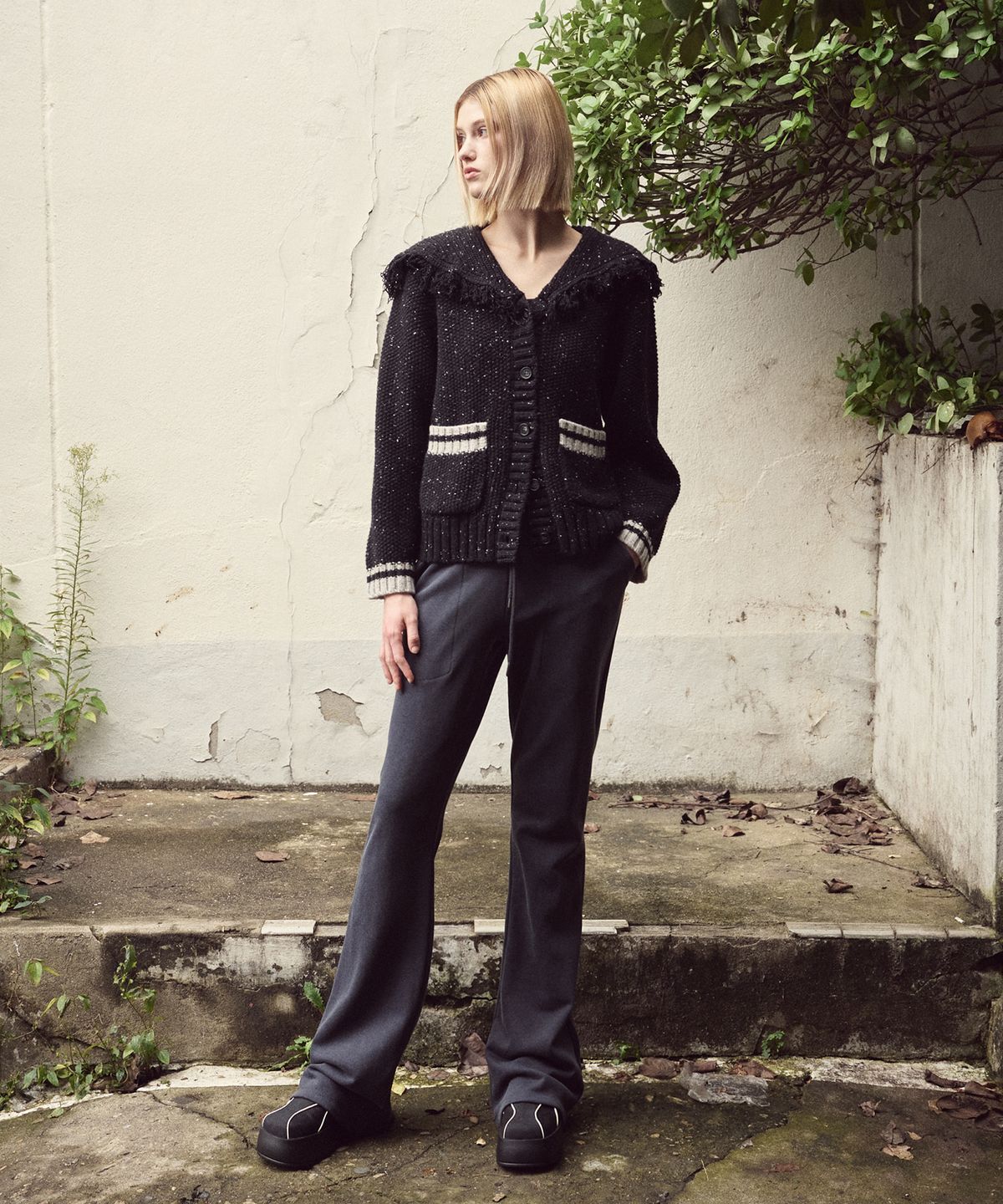 에트몽(ETMON) Pigment Boots Cut Sweat Pants, Charcoal