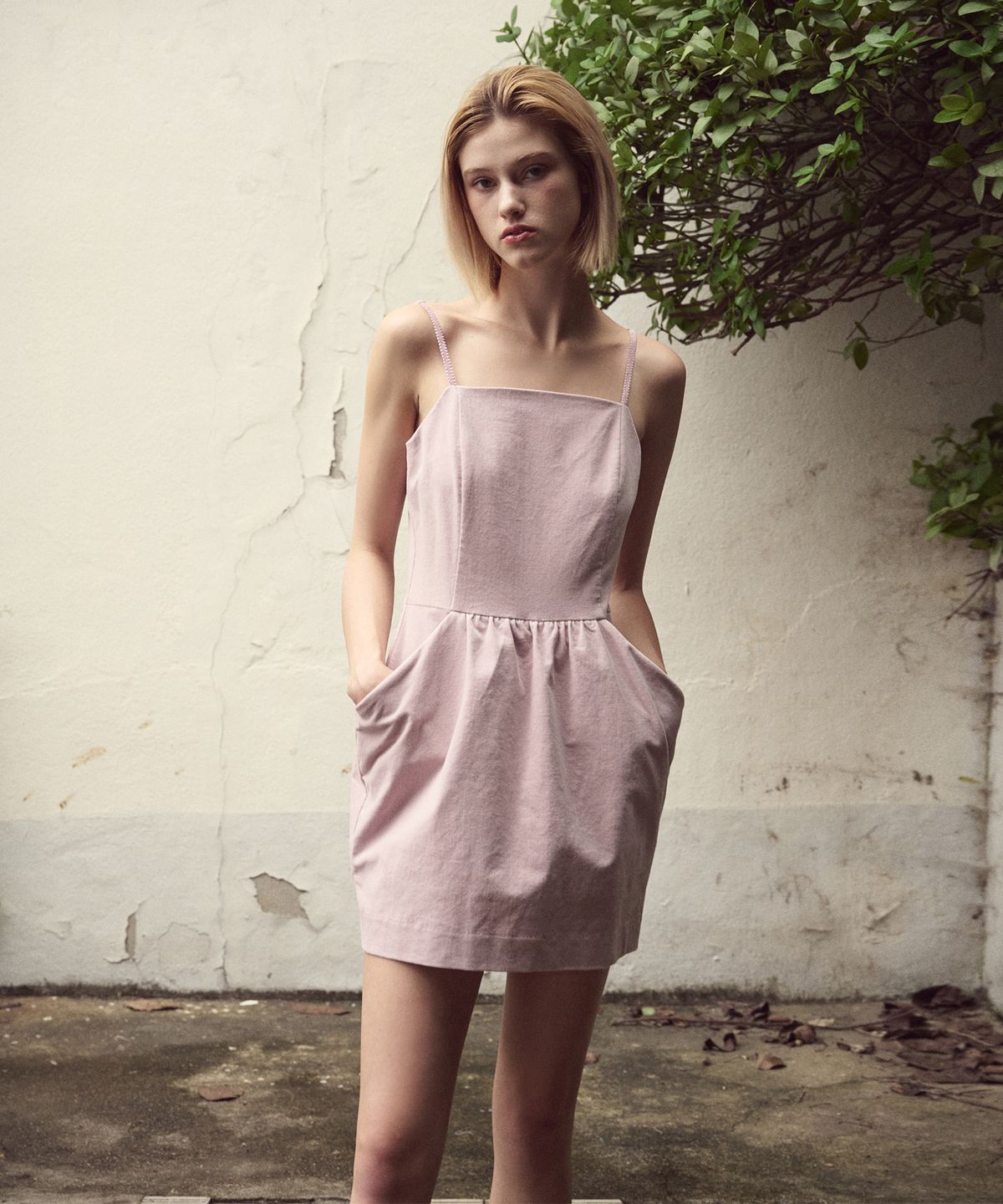 에트몽(ETMON) Slip Balloon Velvet Mini Dress, Pink