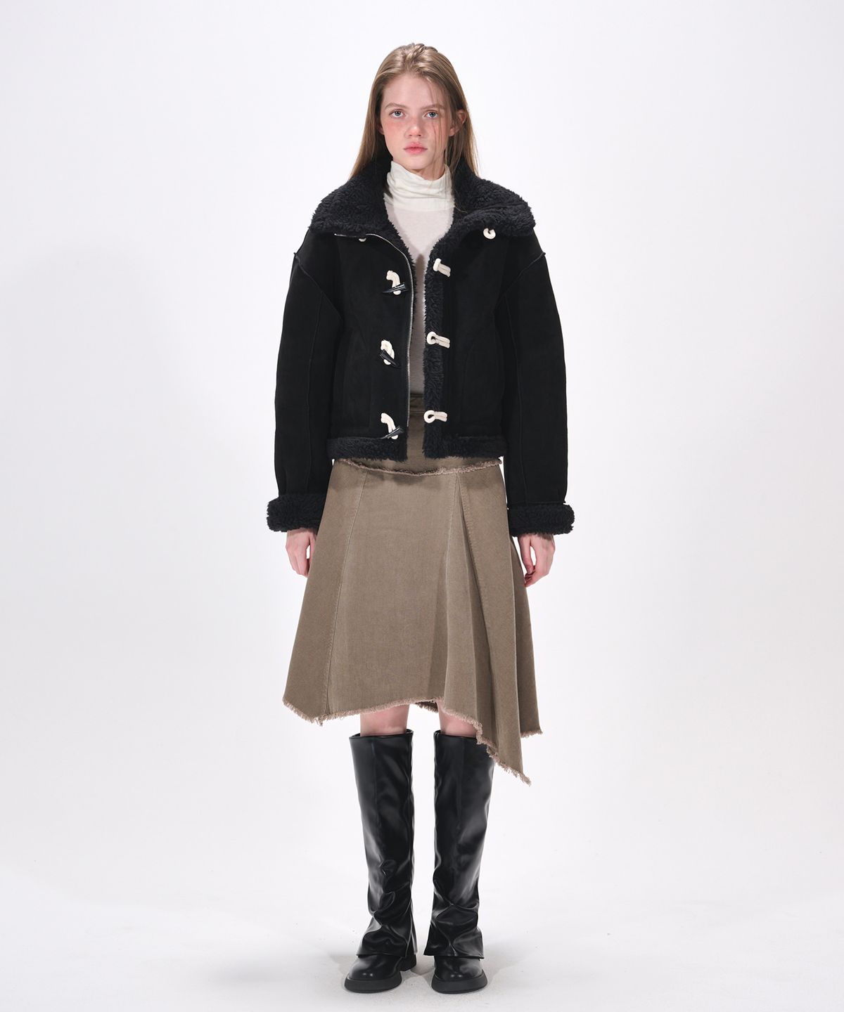 에트몽(ETMON) High-Neck Suede Mustang Coat, Black