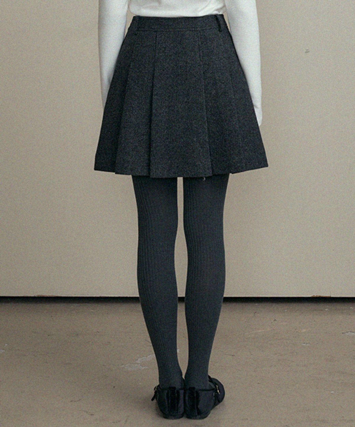 링서울(LINGSEOUL) wool pleated short skirt-black