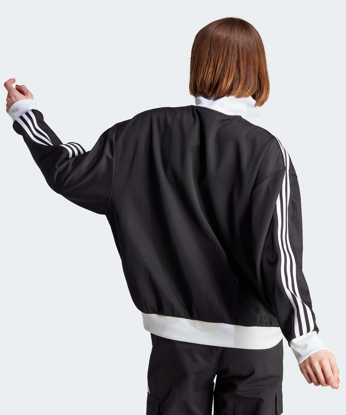 아디다스(ADIDAS) 클래식 트랙탑 - 블랙 / IK0430