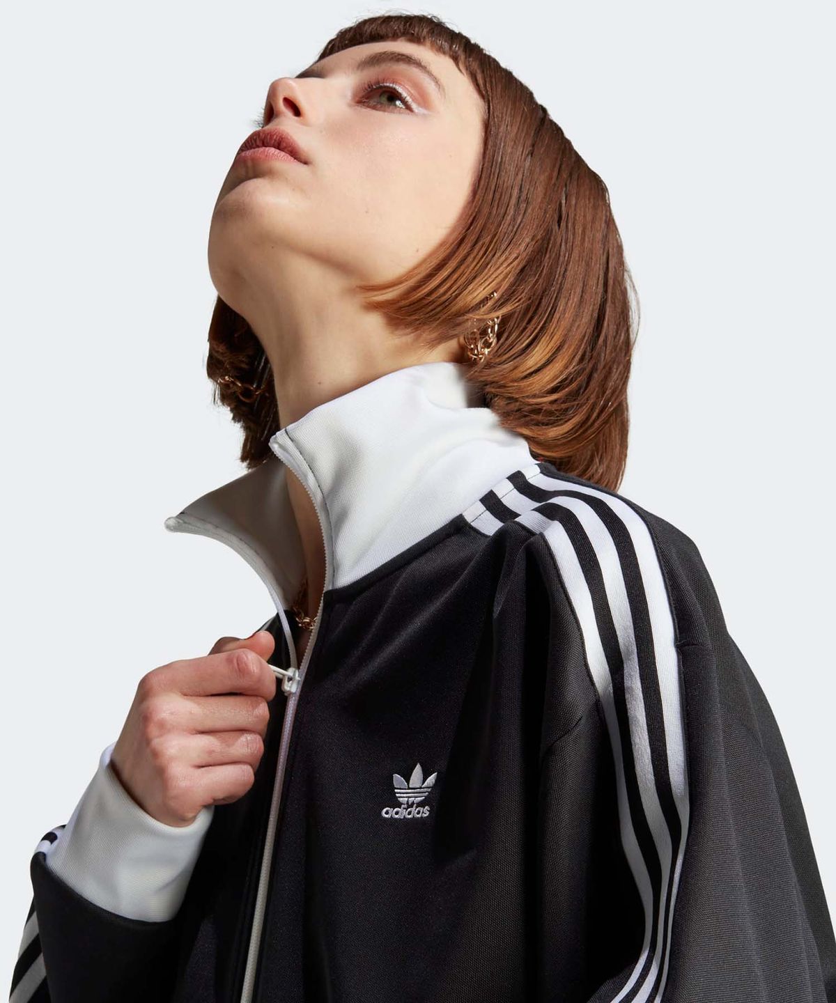 아디다스(ADIDAS) 클래식 트랙탑 - 블랙 / IK0430