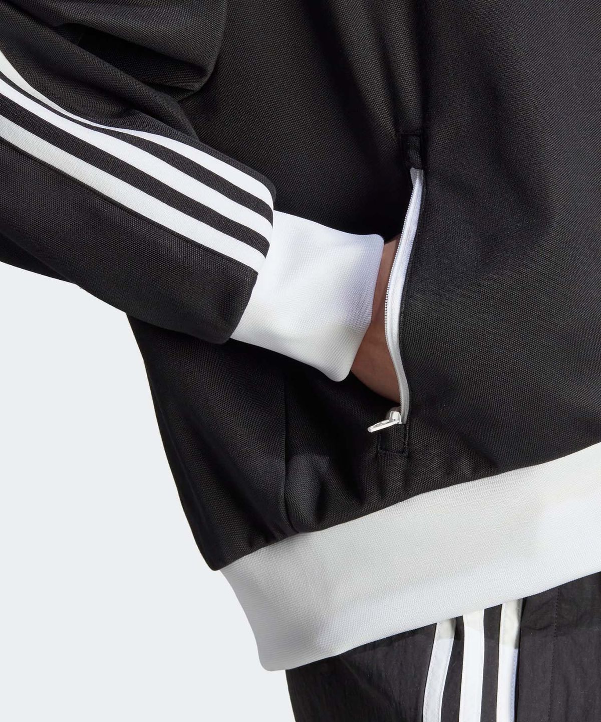아디다스(ADIDAS) 클래식 트랙탑 - 블랙 / IK0430