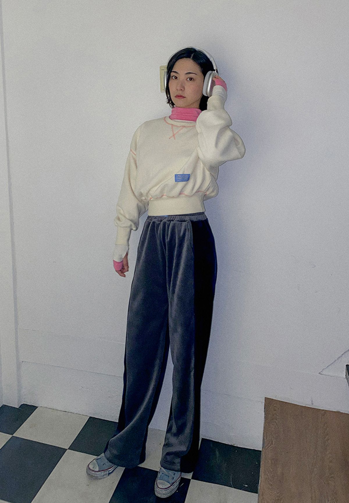 바이브린(VIBEREEN) 브이. 샬롯 컬러 블럭 밍크 팬츠