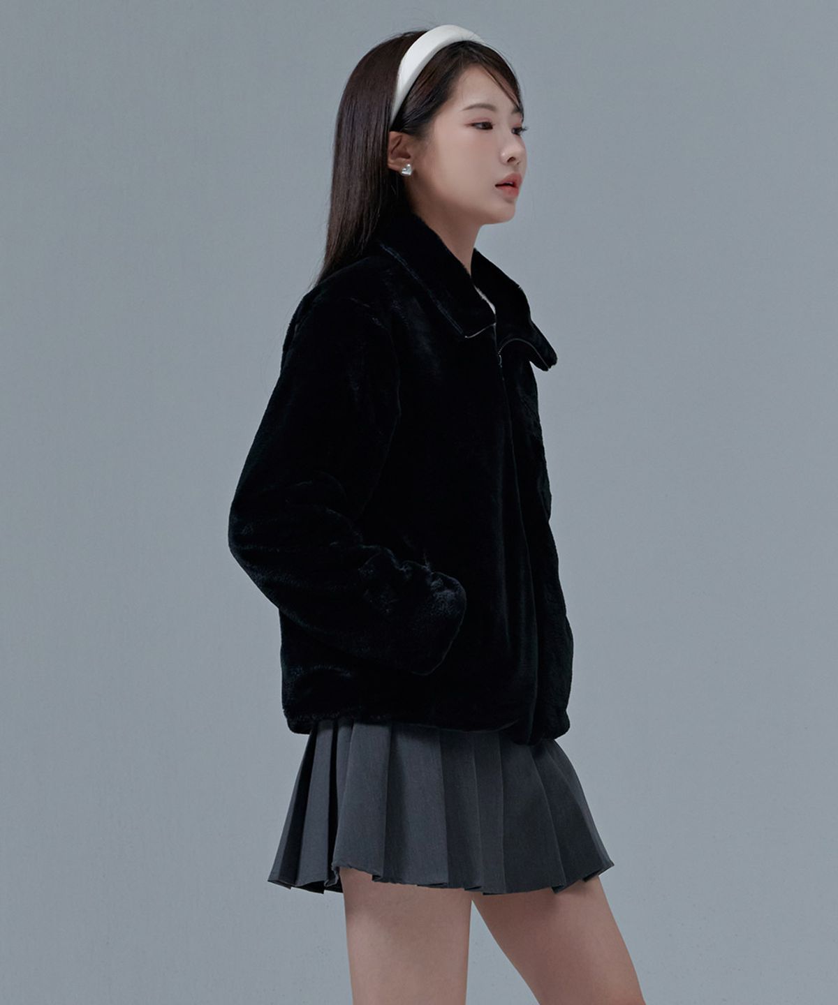 체이스컬트(CHASECULT) 여성 하이넥 밍크 카라 집업-CFRG4376D03