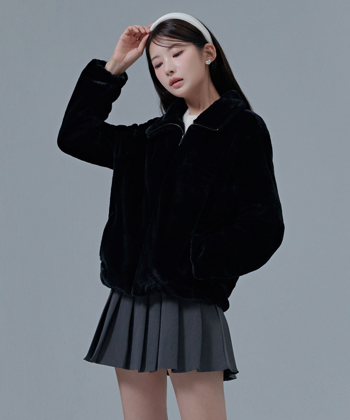 체이스컬트(CHASECULT) 여성 하이넥 밍크 카라 집업-CFRG4376D03
