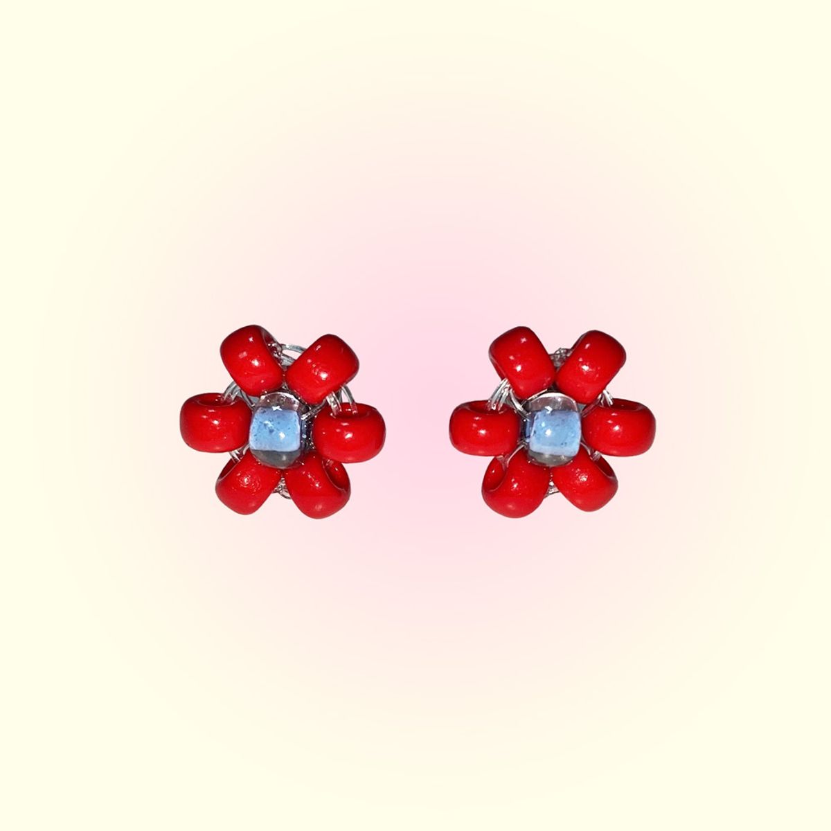 러브오낫(LOVE OR NOT) Red Bell Flower Beads Earring