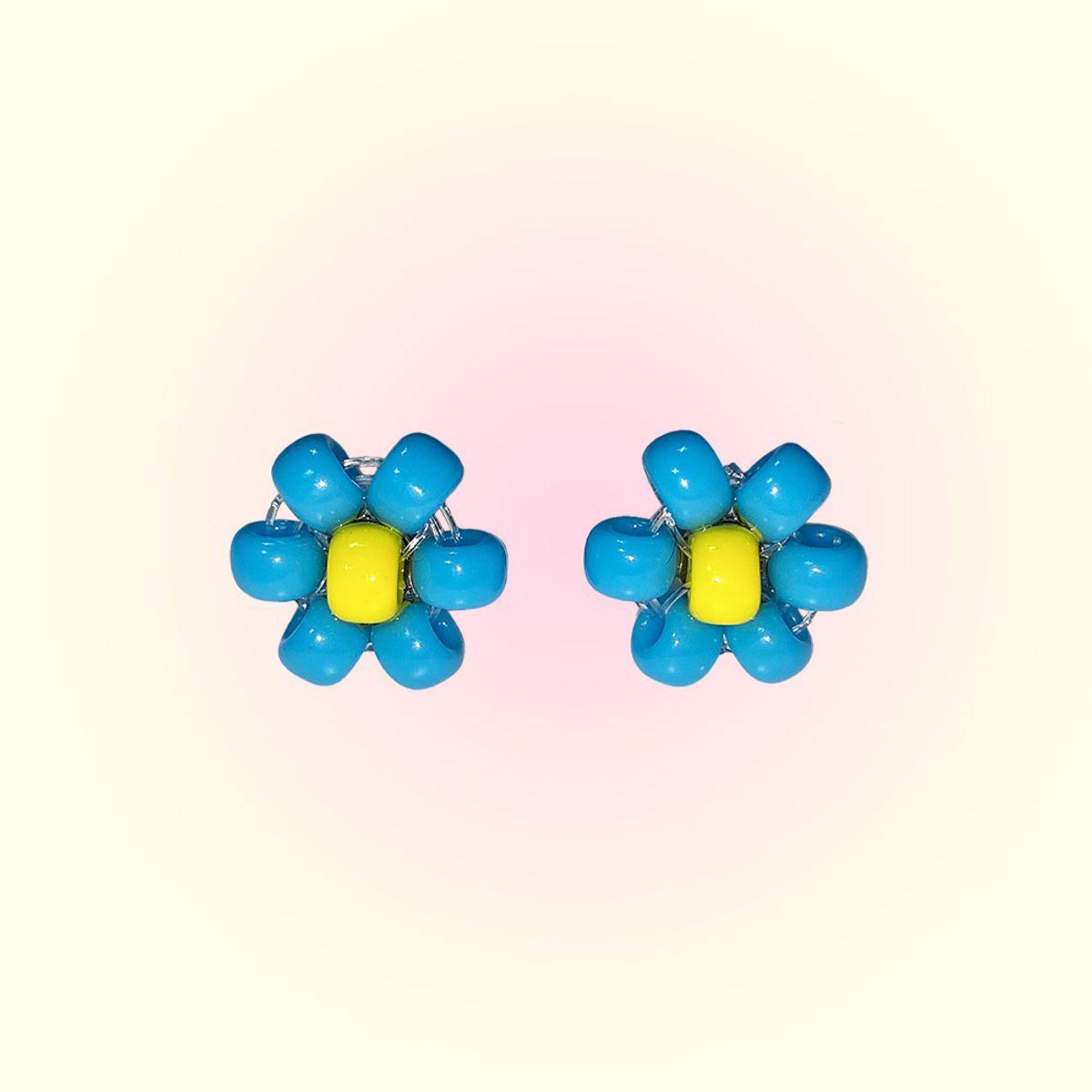 러브오낫(LOVE OR NOT) Blue Bell Flower Beads Earring
