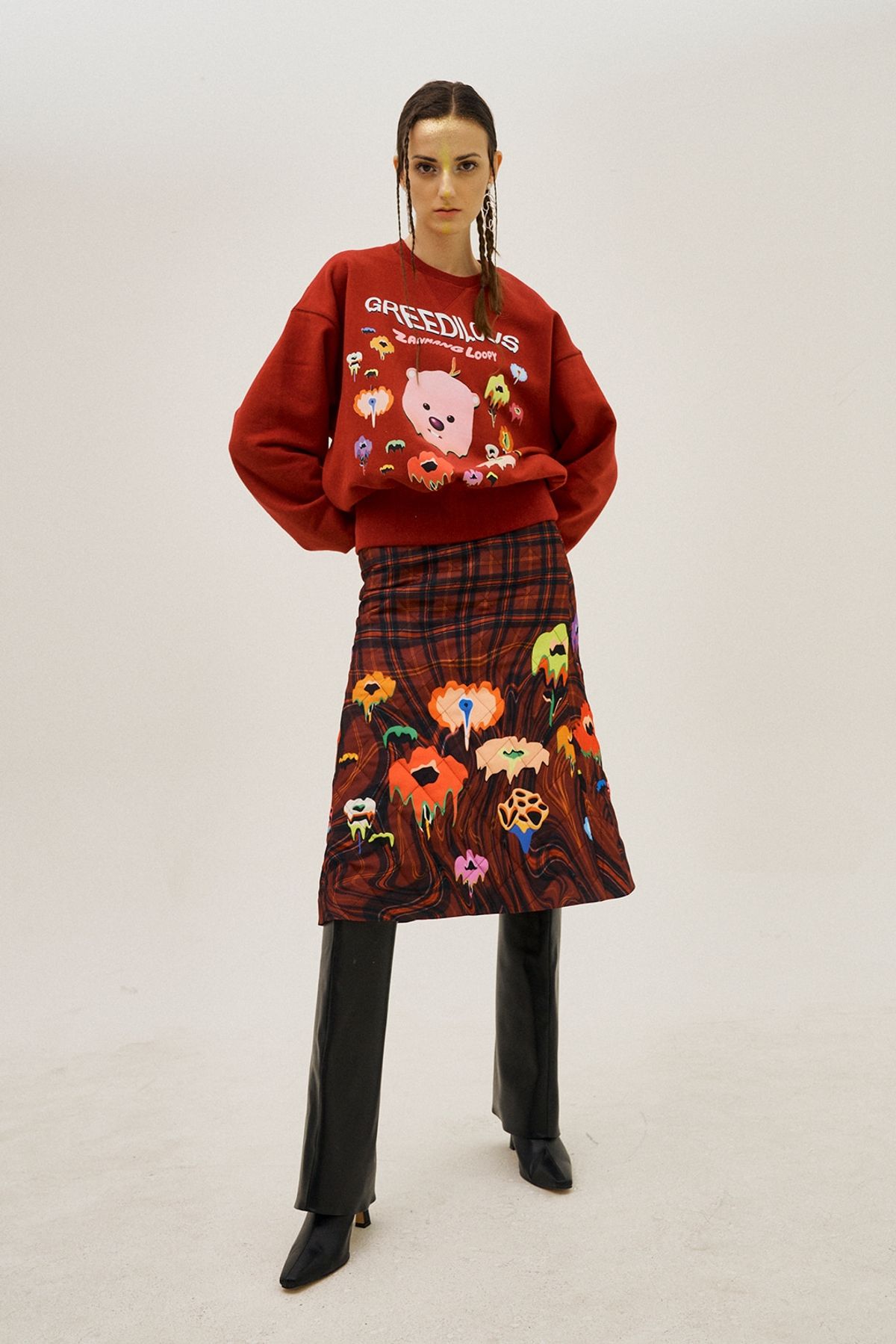 그리디어스(GREEDILOUS) Loopey Face Print Short Sweater Top Red