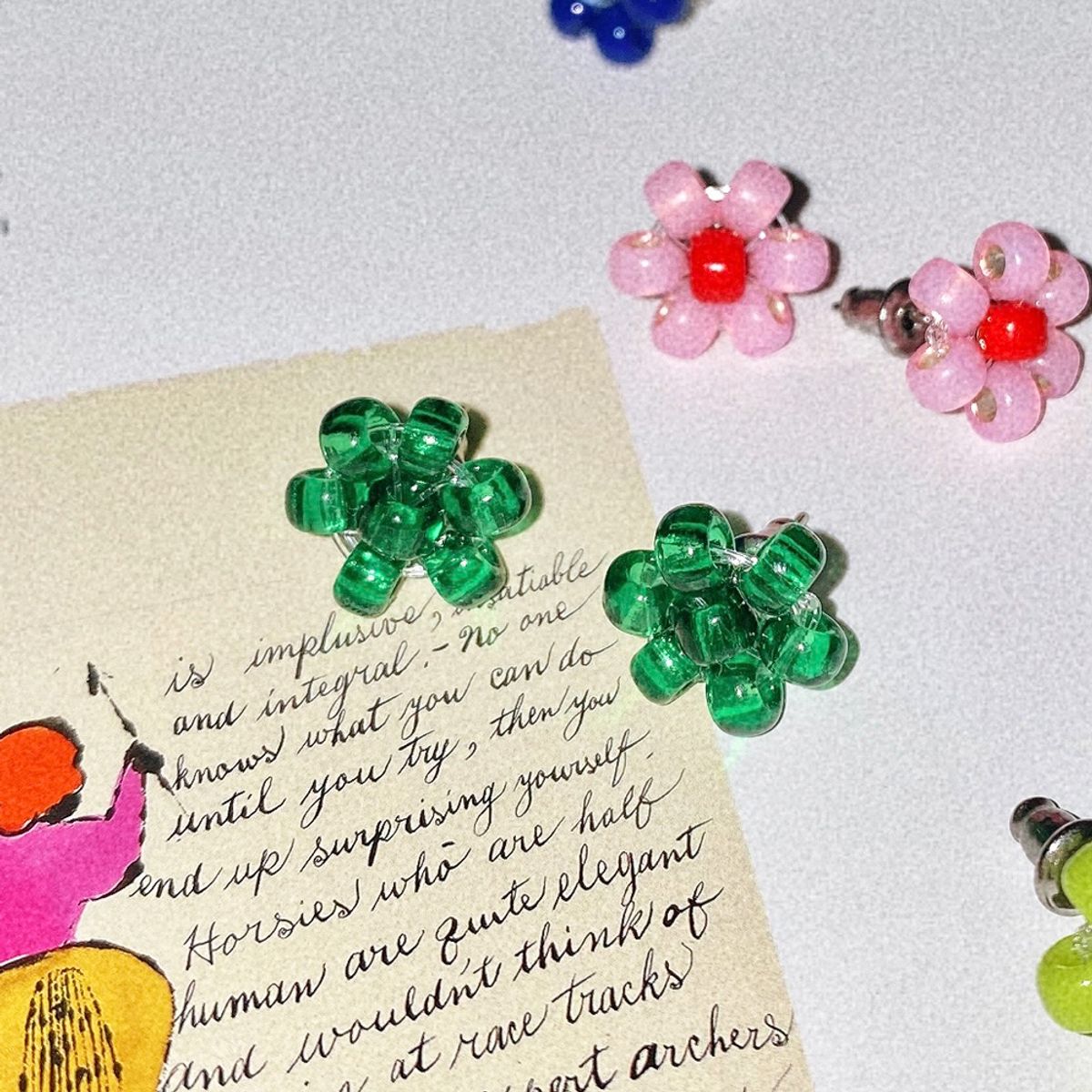 러브오낫(LOVE OR NOT) Summer Garden Flower Beads Earring