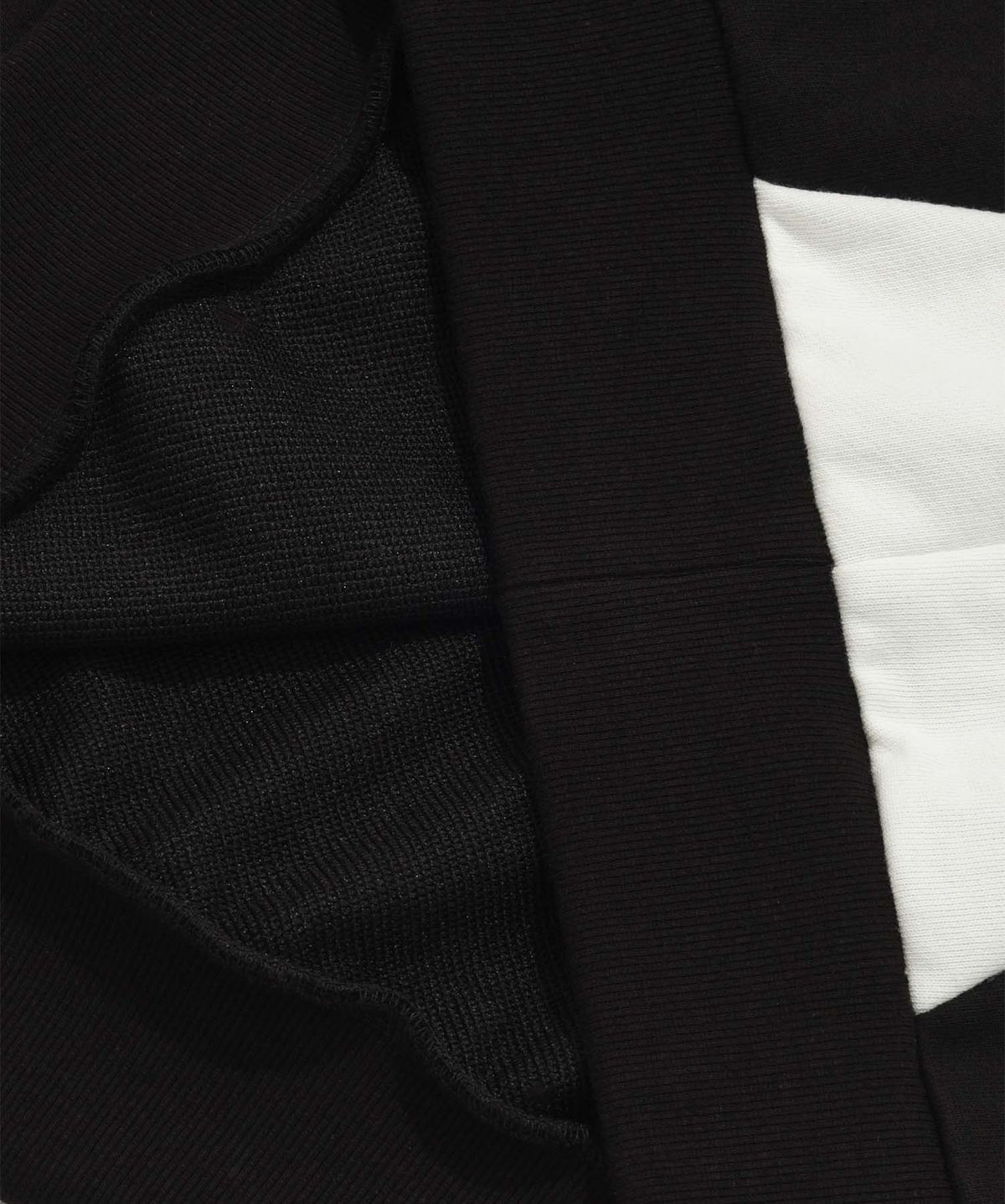 리트리버클럽(RETRIEVER CLUB) HOWLING SOCCER HOODIE [BLACK]