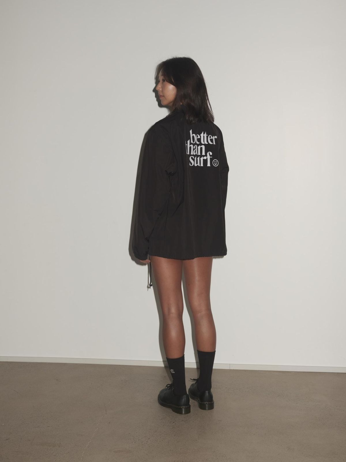배러댄서프(BETTER THAN SURF) LOGO COACH JACKET - BLACK 로고 코치 자켓 - 블랙