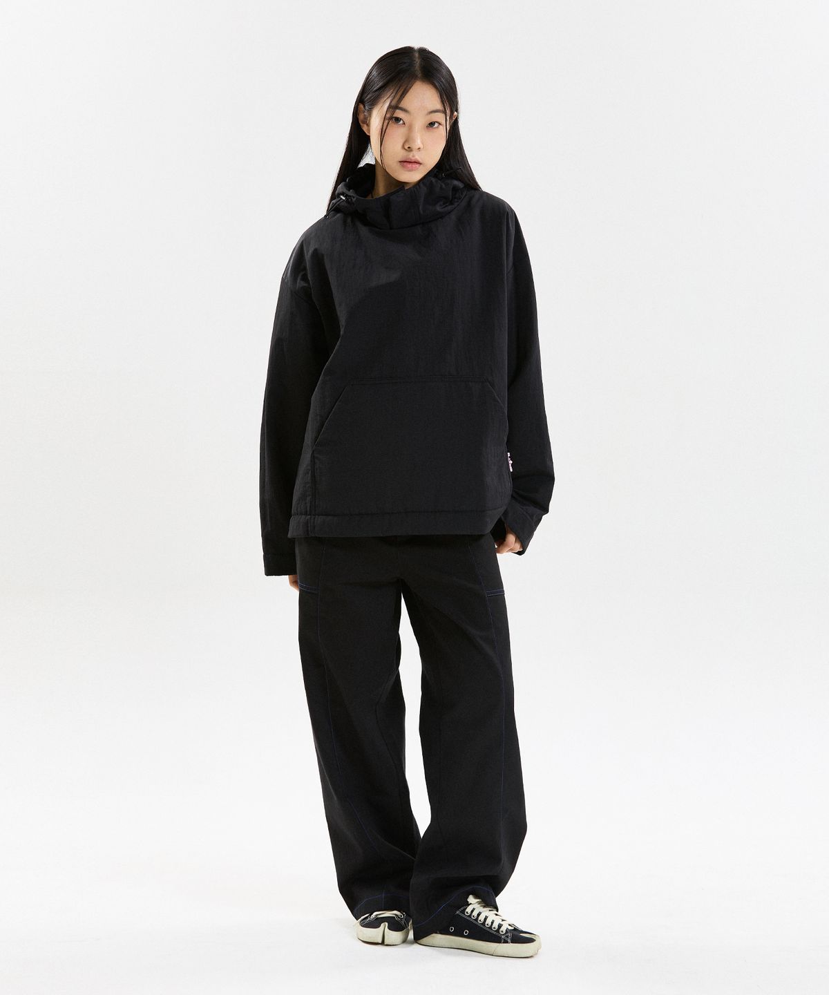 슈브토(SHVTO) Puffer black hoodie