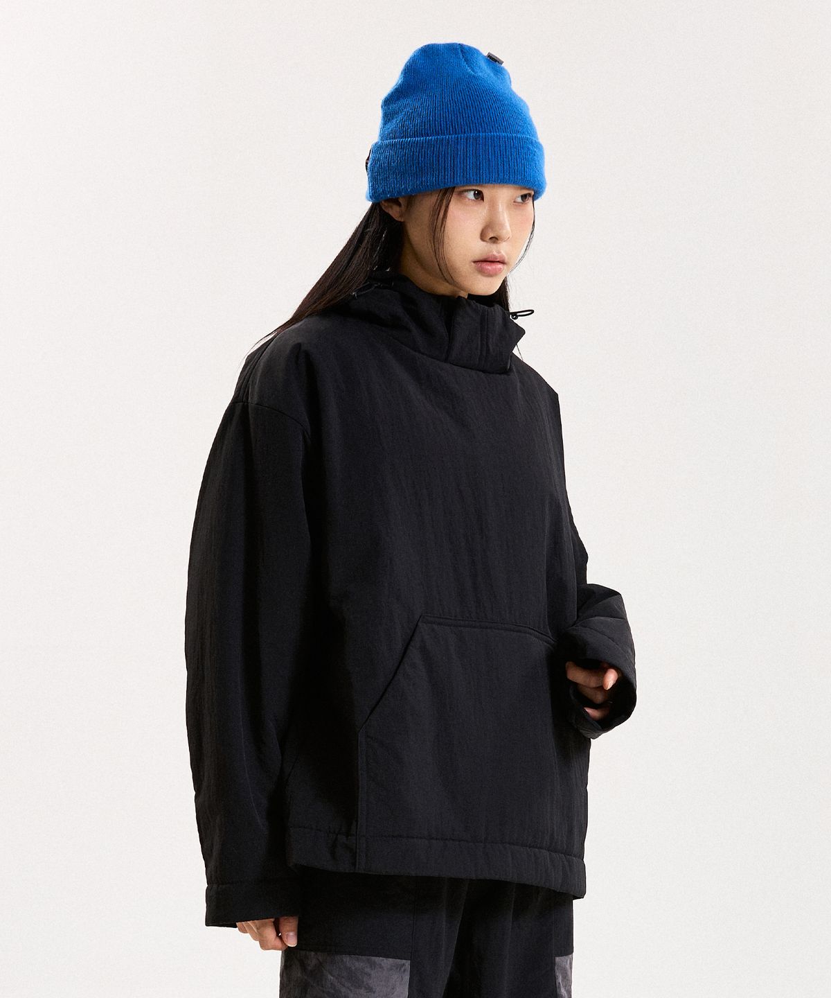 슈브토(SHVTO) Puffer black hoodie