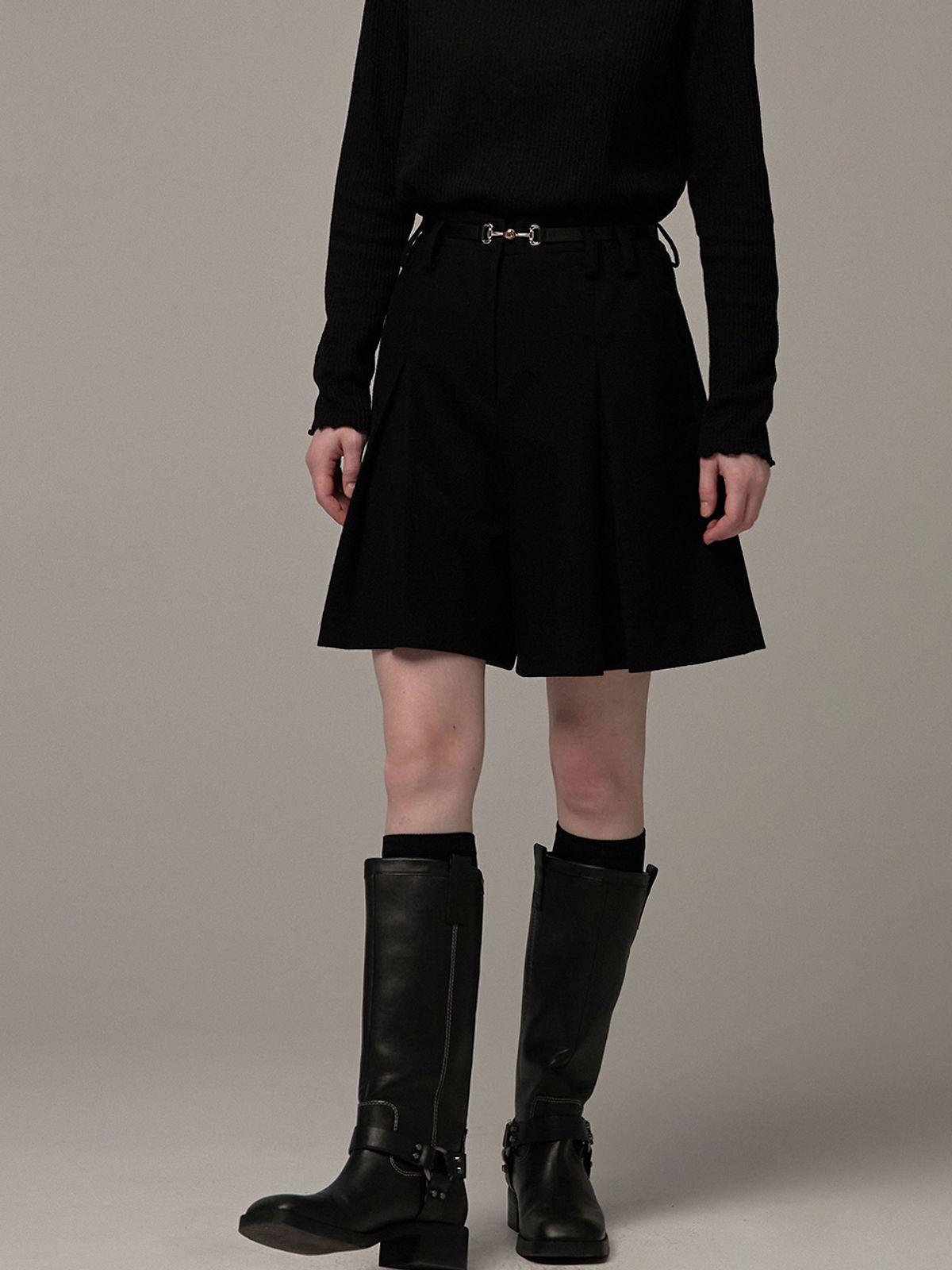 비뮤즈맨션(BEMUSE MANSION) Wide pleats skirt pants - Black