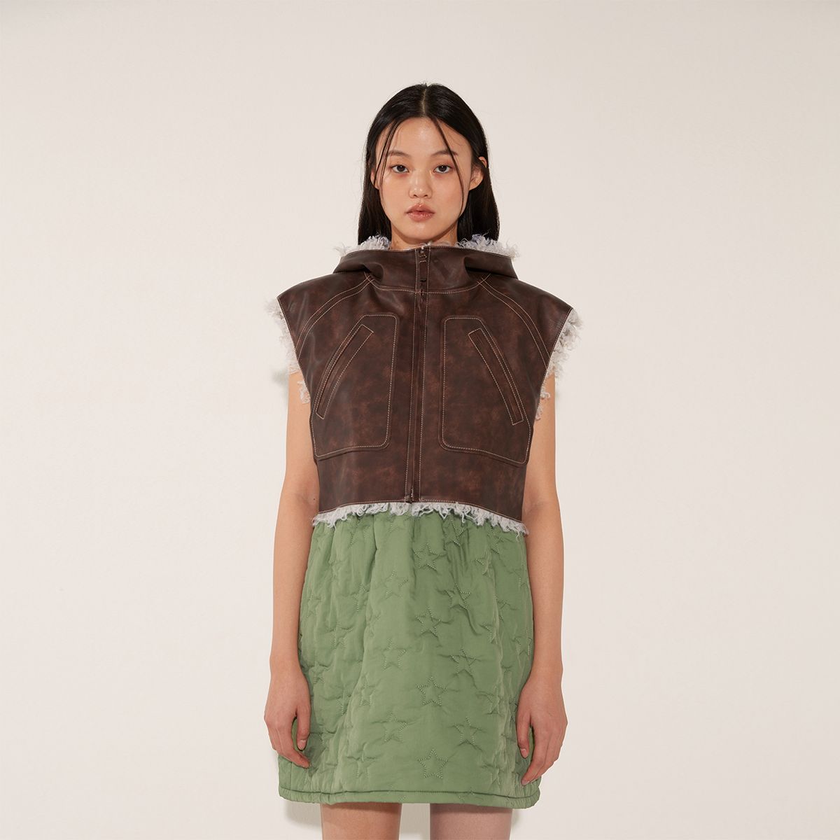 솔티페블(SALTY PEBBLE) MUSTANG HOODIE VEST [BROWN]