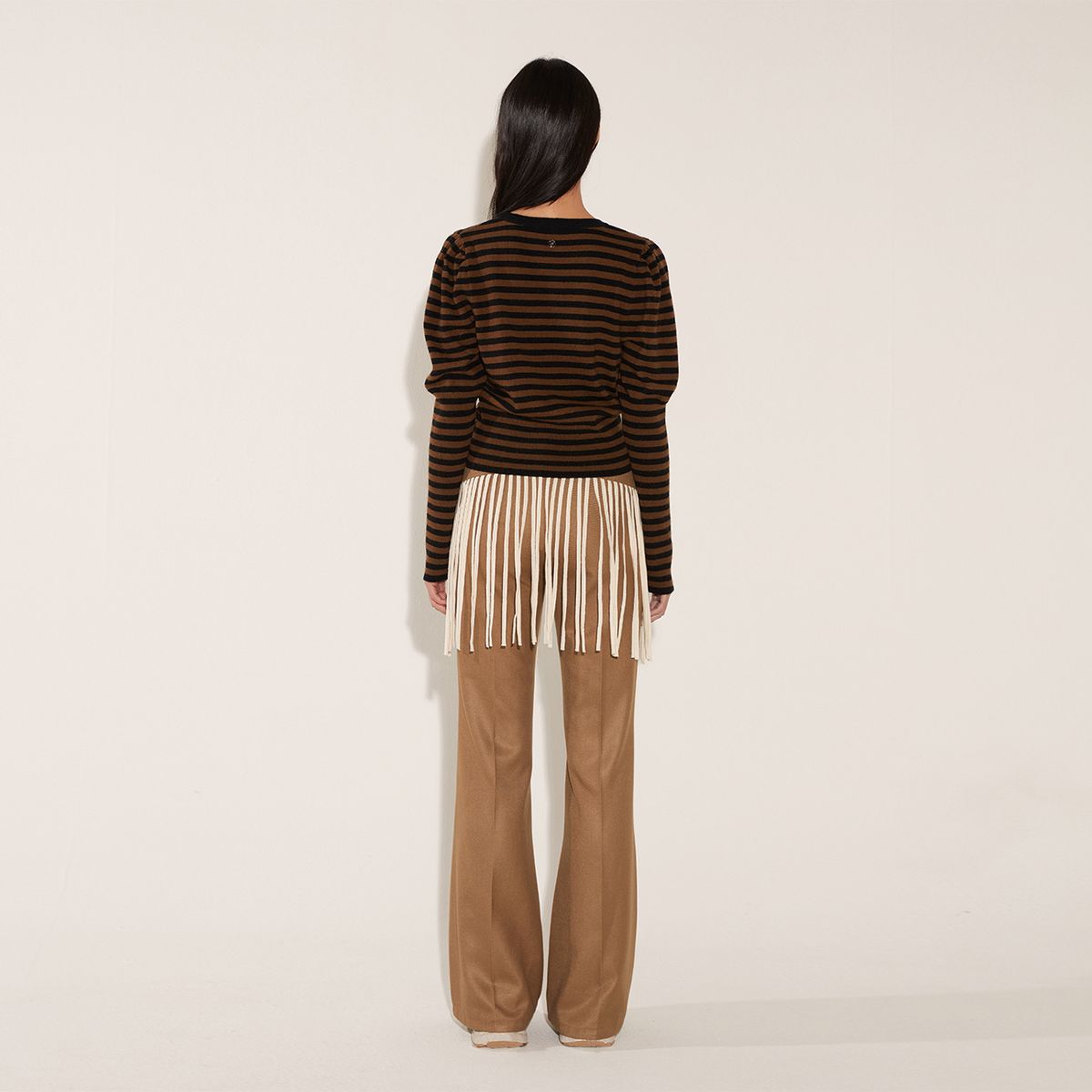 솔티페블(SALTY PEBBLE) STRIPE PUFF KNIT TOP [BROWN]
