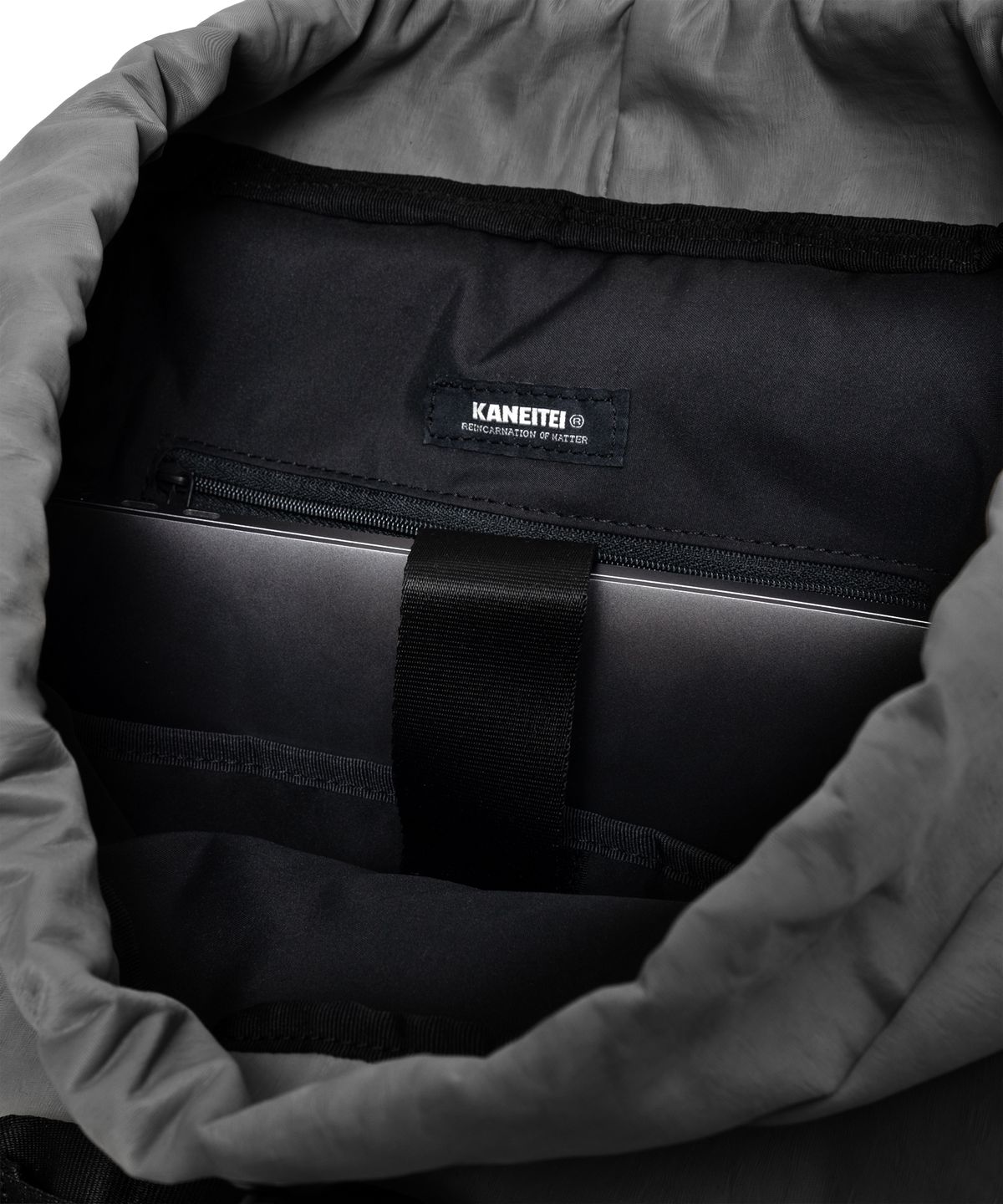 카네이테이(KANEITEI) BOHEMIAN BACKPACK L (DARK GRAY) / RECYCLED