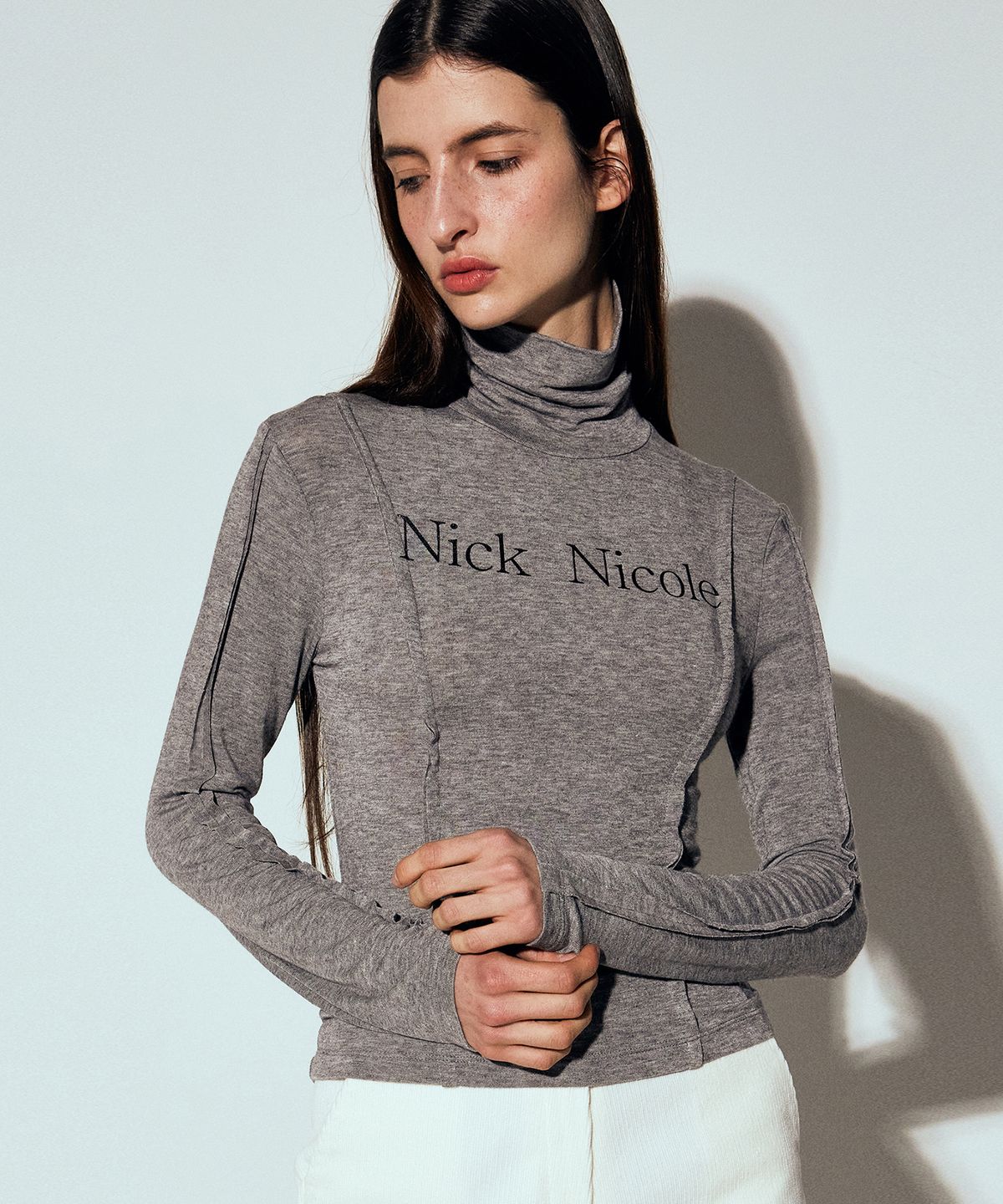 닉앤니콜(NICK&NICOLE) NICOLE PINTUCK LINE TURTLENECK TOP_GRAY