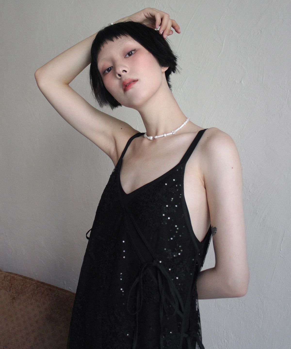 루바티(RUBATI) 시퀸 레이스 레이어드 드레스 _블랙