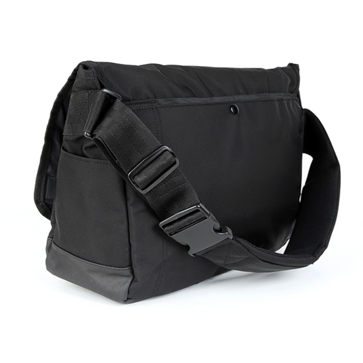 몬스터리퍼블릭(MONSTER REPUBLIC) ADVENCE MESSENGER BAG / BLACK