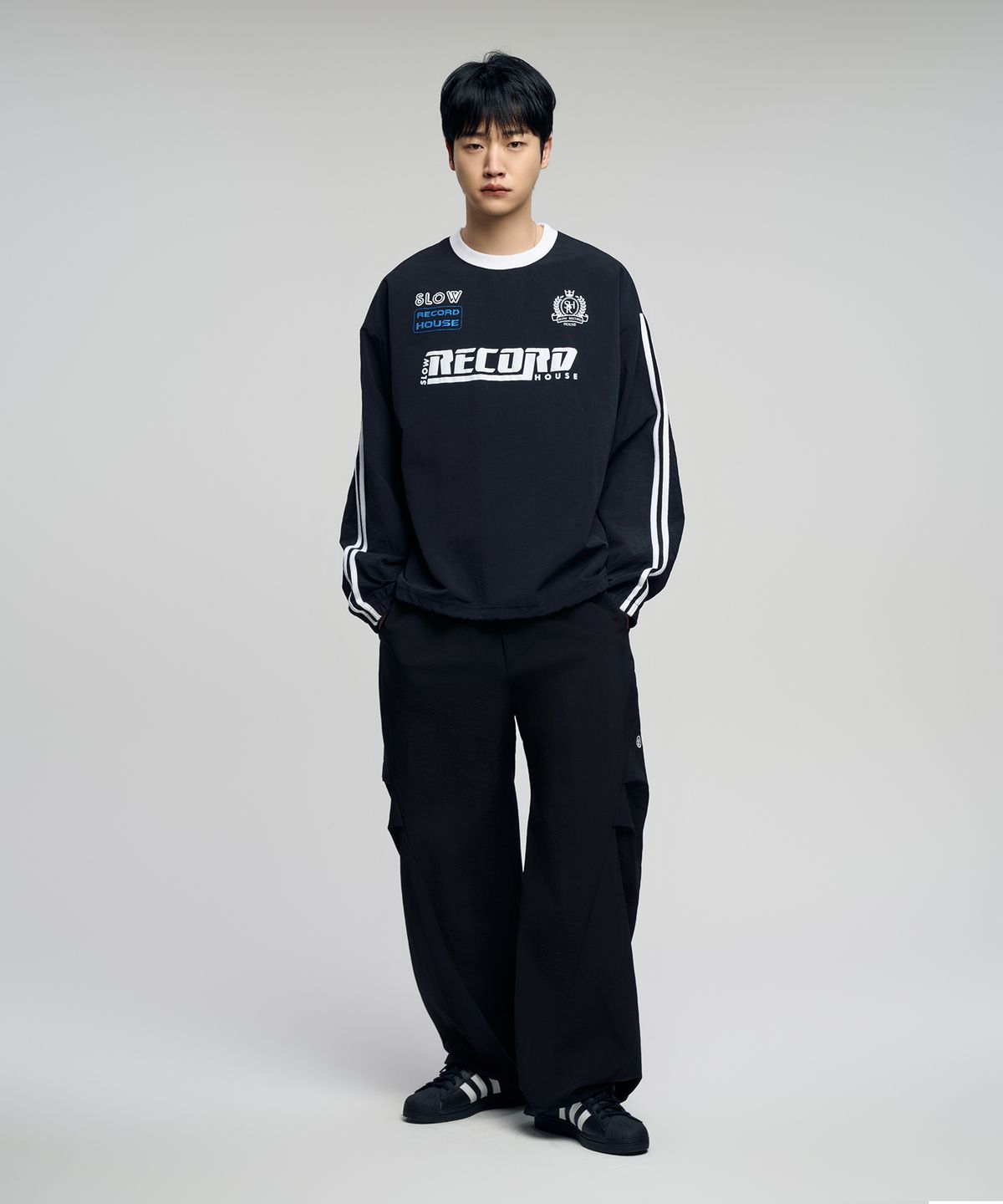 슬로우 레코드 하우스(SLOW RECORD HOUSE) 슬로우 스포티 나일론 맨투맨_블랙