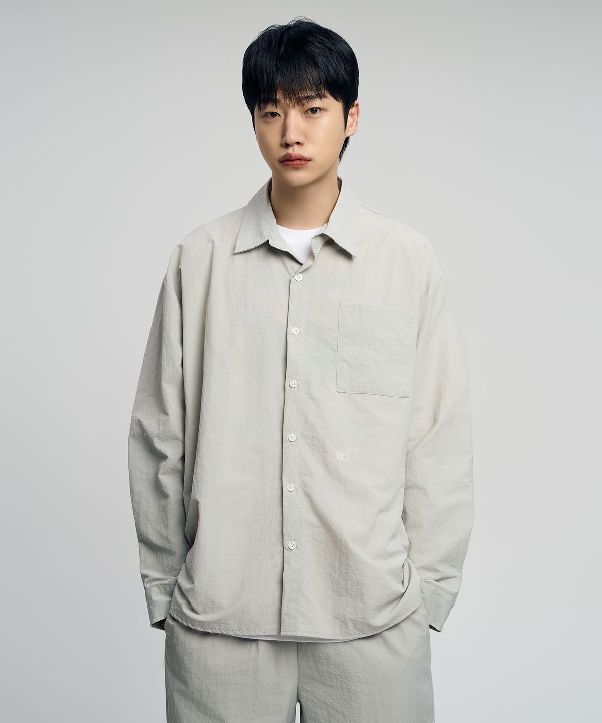슬로우 레코드 하우스(SLOW RECORD HOUSE) 올데이 나일론 셔츠_라이트그레이