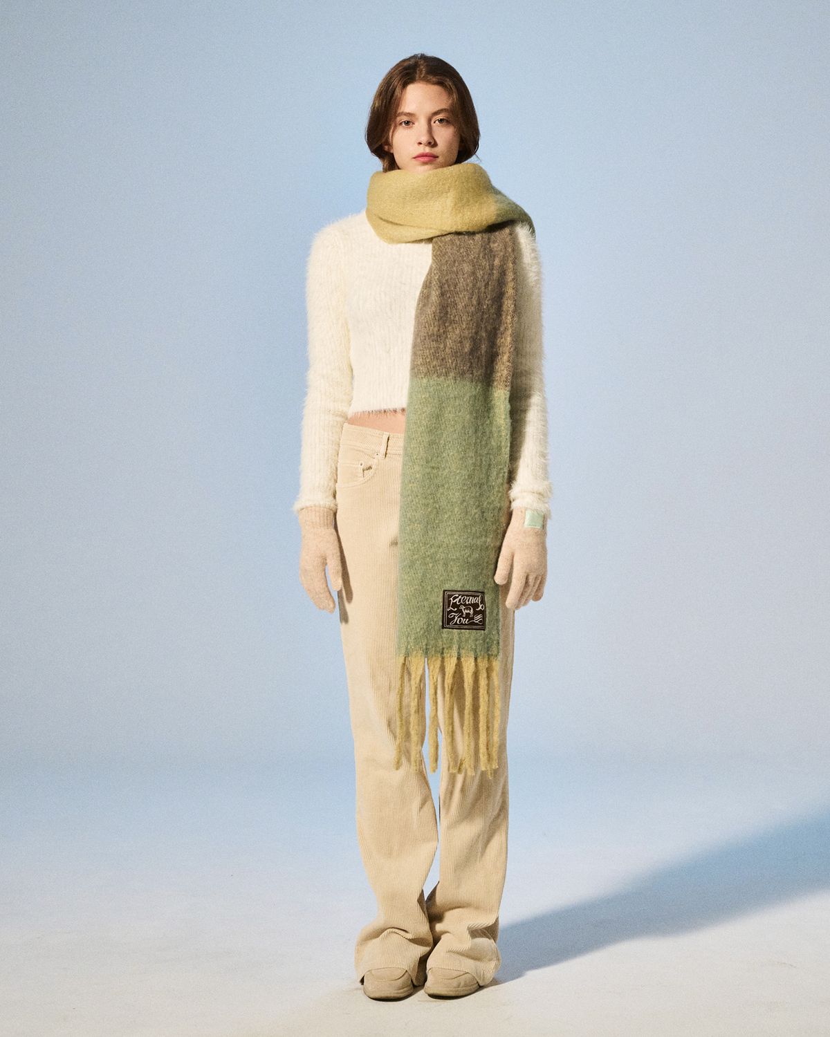 이터널유(ETERNALYOU) Cuello Olive green 모헤어 머플러