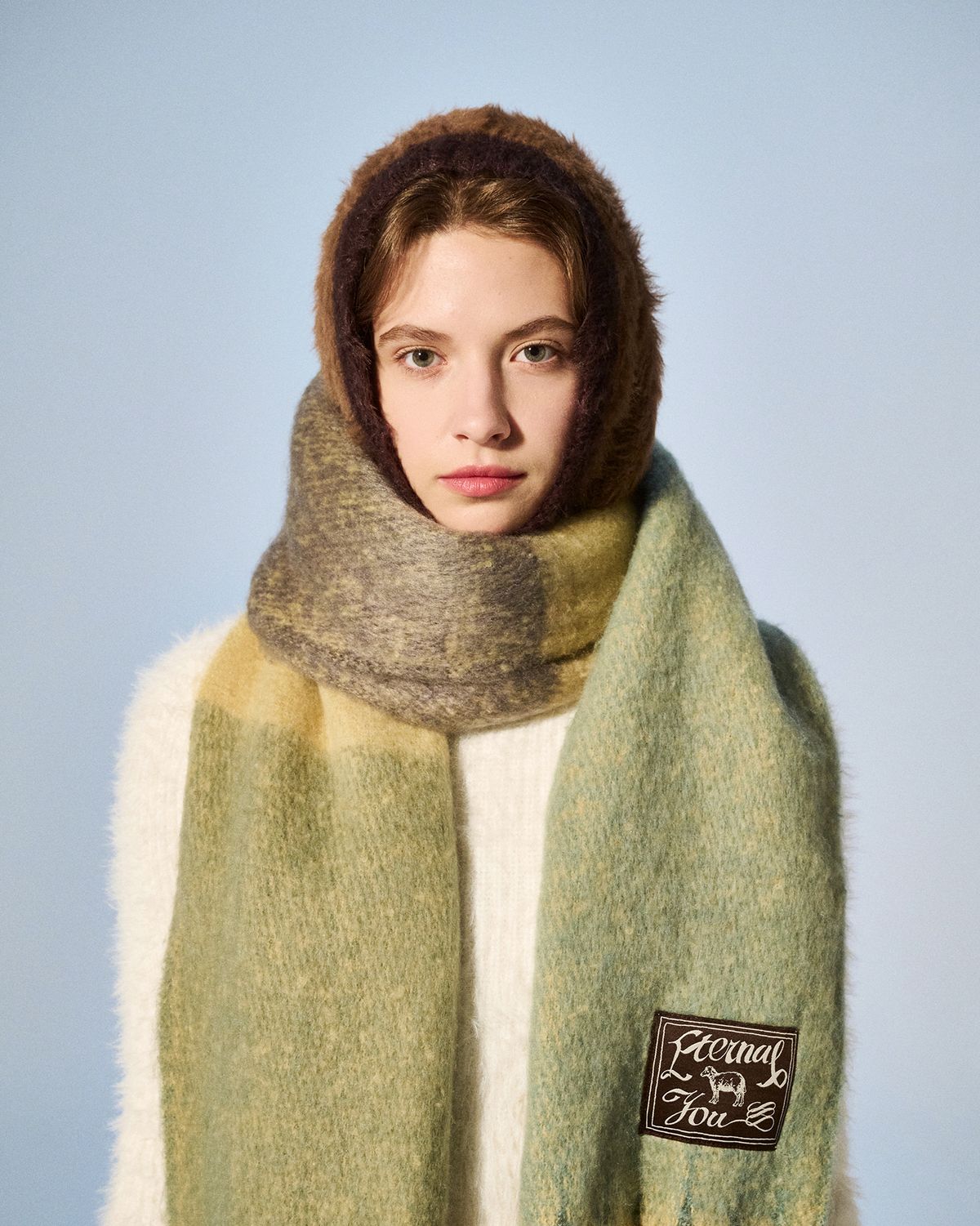 이터널유(ETERNALYOU) Cuello Olive green 모헤어 머플러