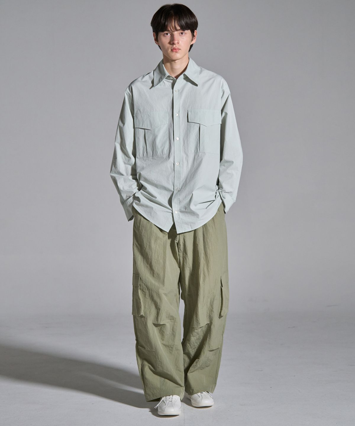 노운(NOUN) twist cargo nylon pants (olive green)