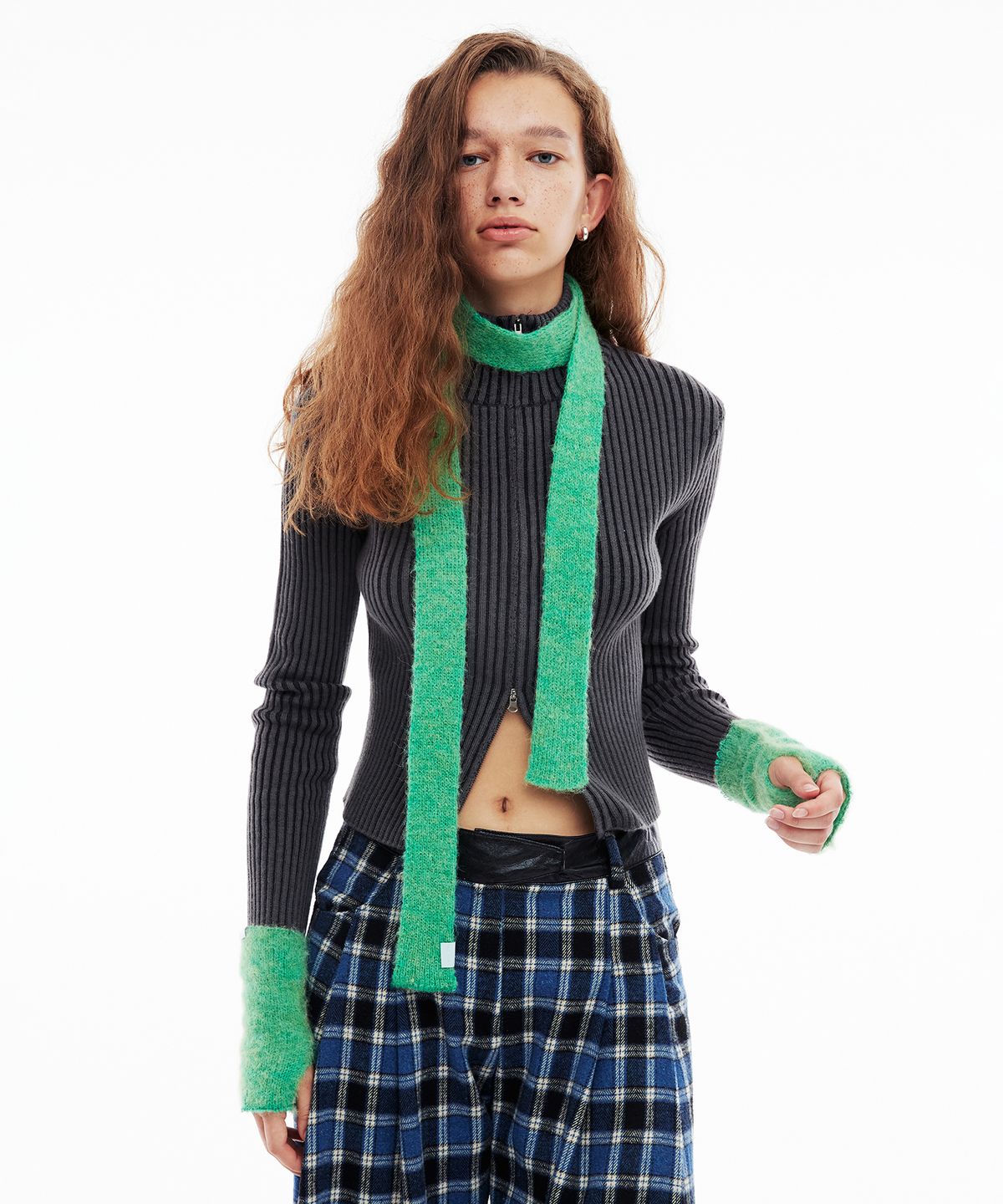 페넥(FENNEC) BRUSH KNIT MUFFLER - APPLE GREEN