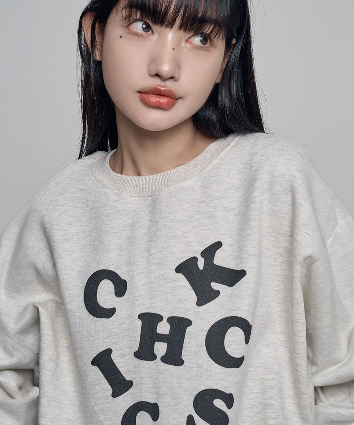 칙스(CHICKS) CHICKS WORD 긴팔 맨투맨 티셔츠 (8Color / 기모 ver)