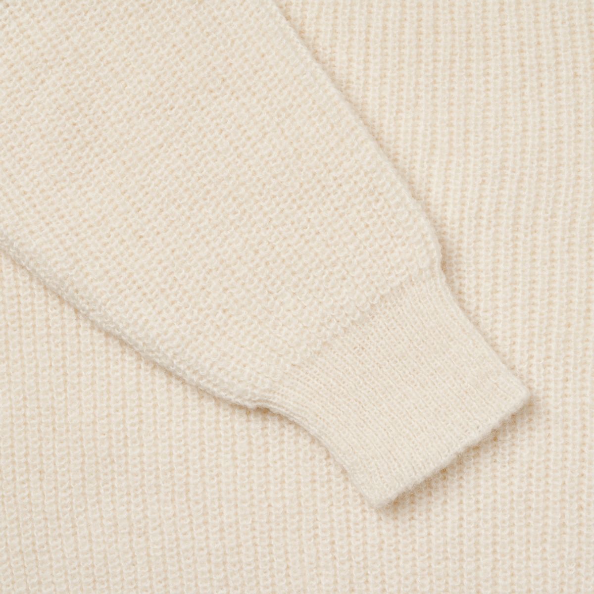 베르노(VERNO) [Casual] Alpaca crew-neck knit Ivory