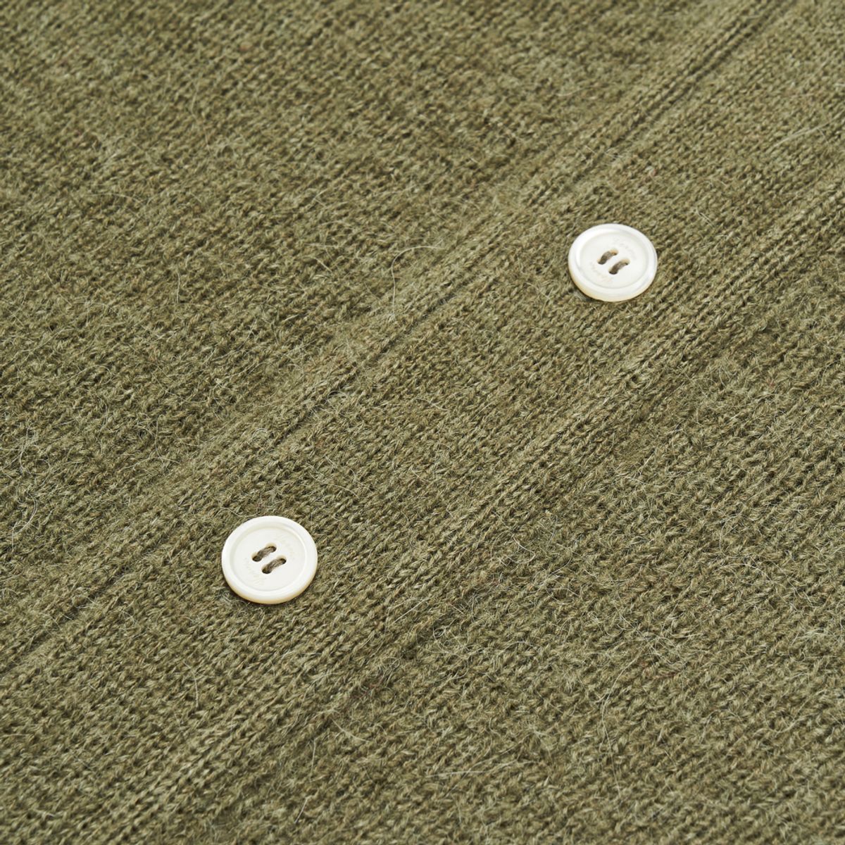 베르노(VERNO) [Casual] Alpaca cardigan knit Olive green