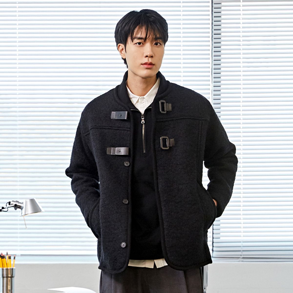 커스텀어스(CUSTOMUS) 바인딩 라운드넥 더블비죠 자켓 CXS23WWJKA82
