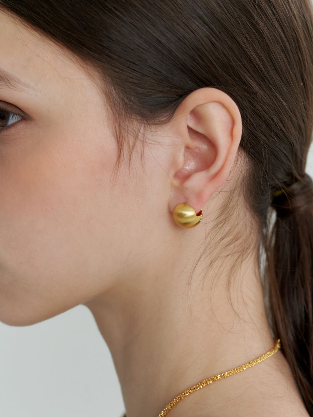 러브미몬스터(LOVE ME MONSTER) Pure Chic Ball Earrings M_GD (L233MER060)