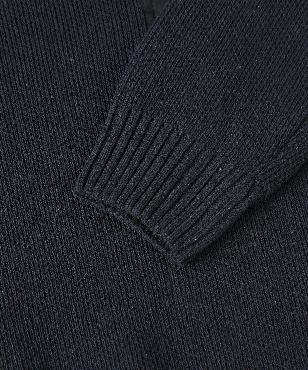 빠니깔레(PANICALE) 네이비 울혼방 포켓 스웨터