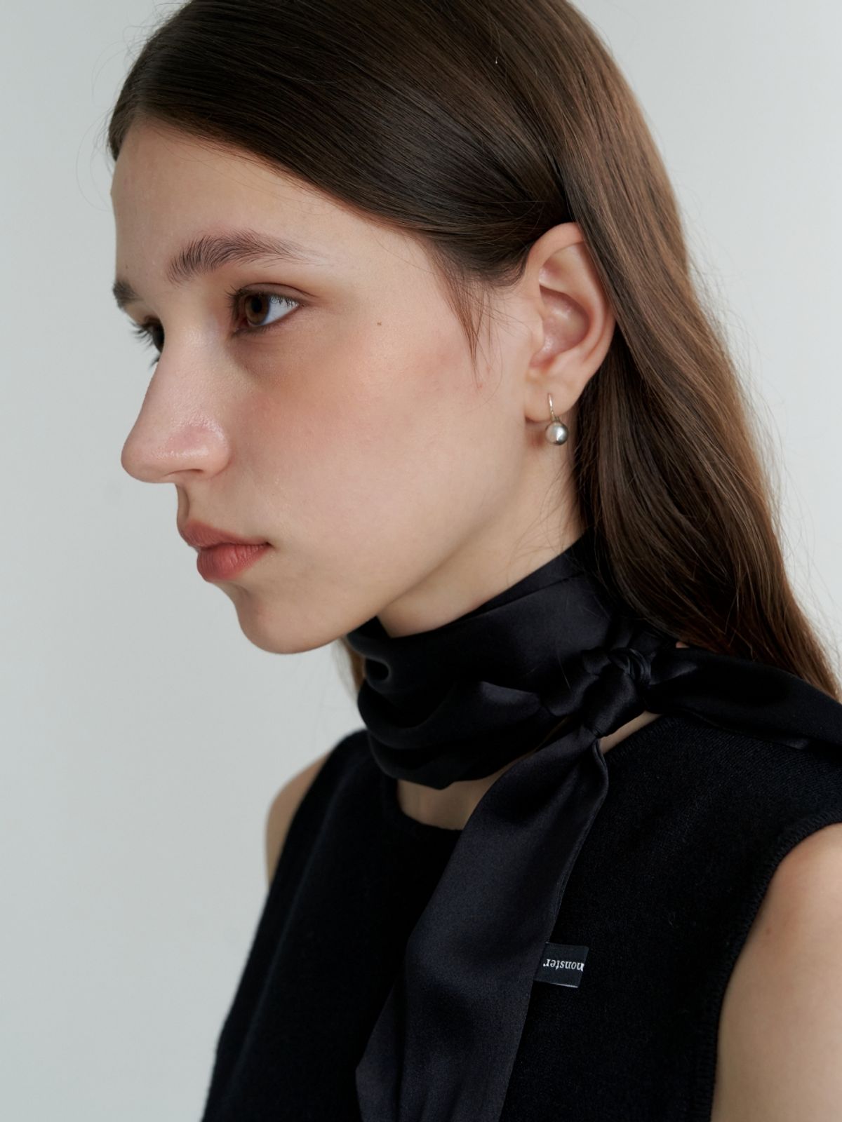 러브미몬스터(LOVE ME MONSTER) Essential Long Silk Scarf_BK (L233MSF010)