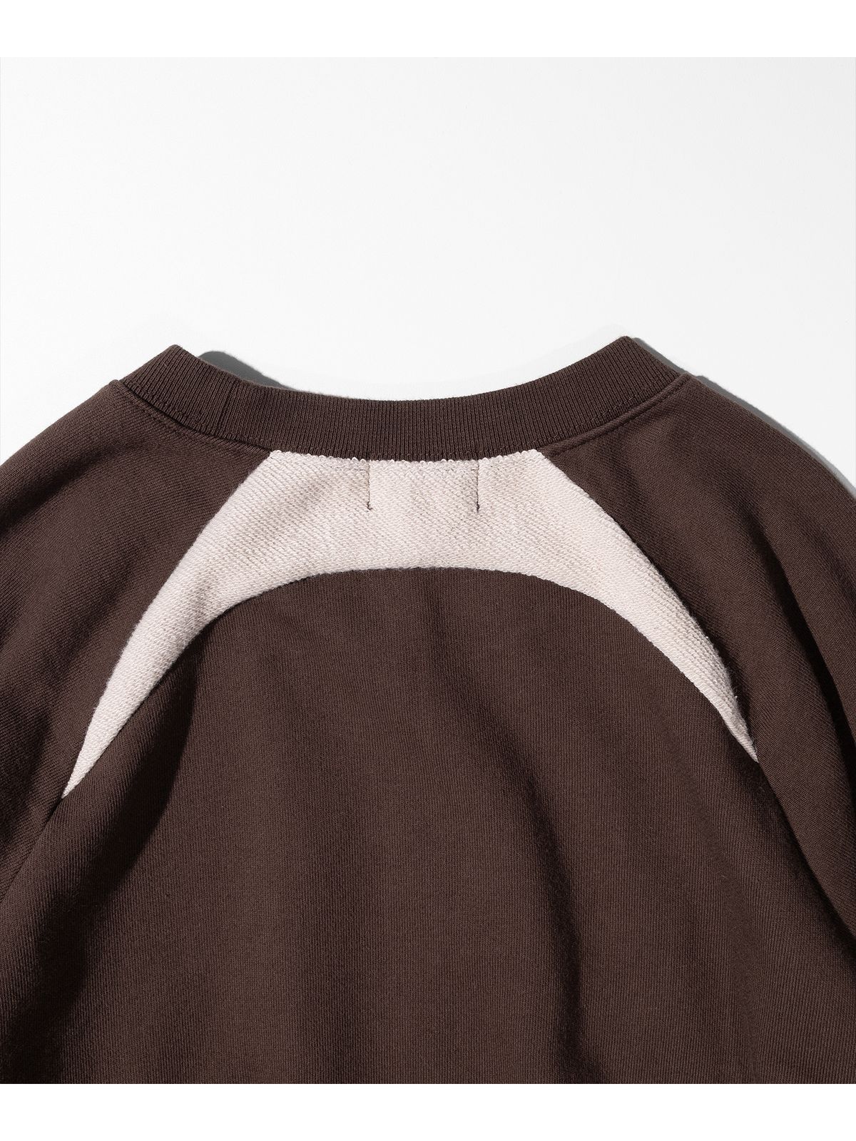 매스노운(MASSNOUN) MN DART SPORTY REVERSE SWEAT SHIRTS MFHCR001-BR