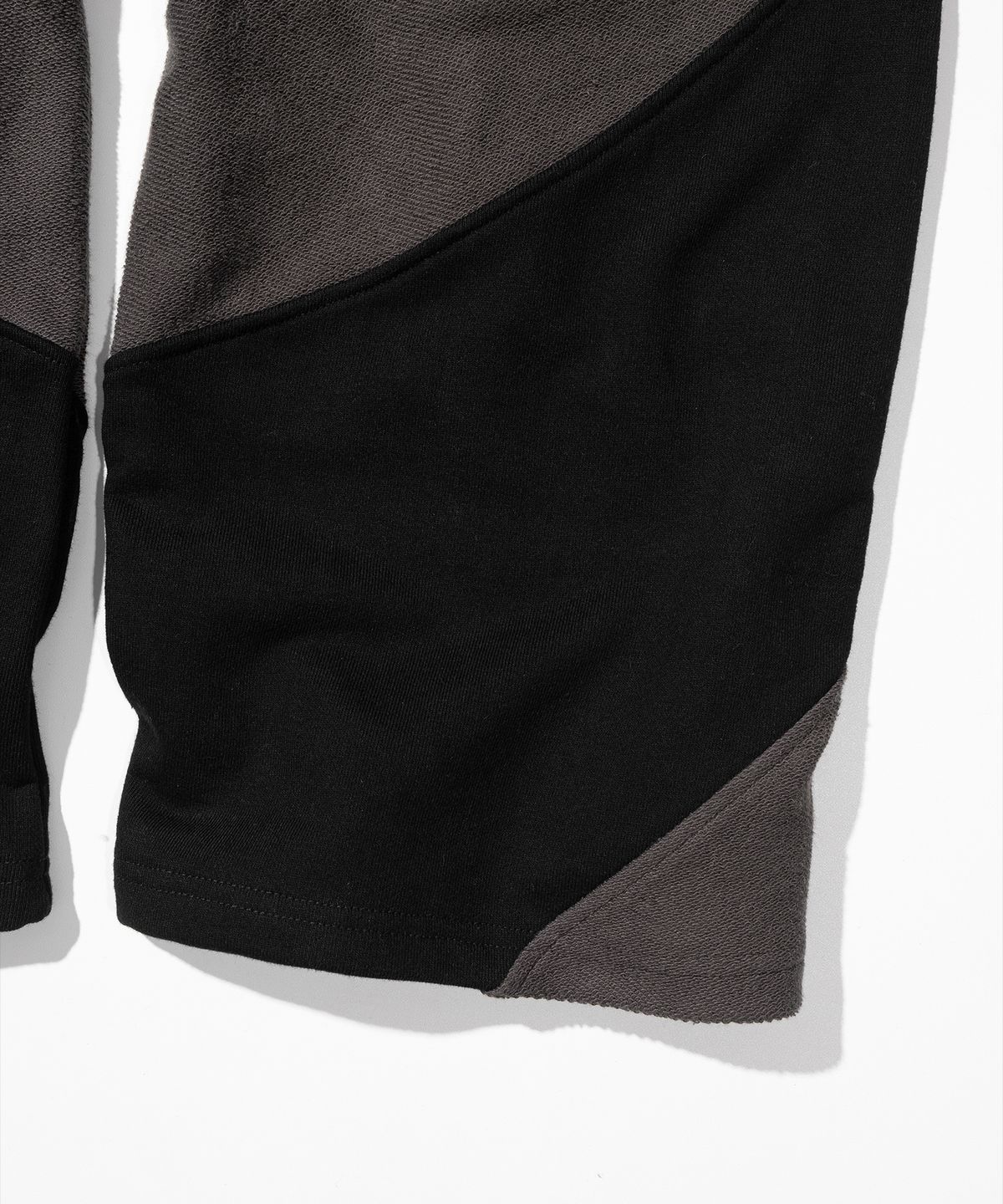 매스노운(MASSNOUN) TWIST REVERSE TRAINING PANTS MFHTP001-BK