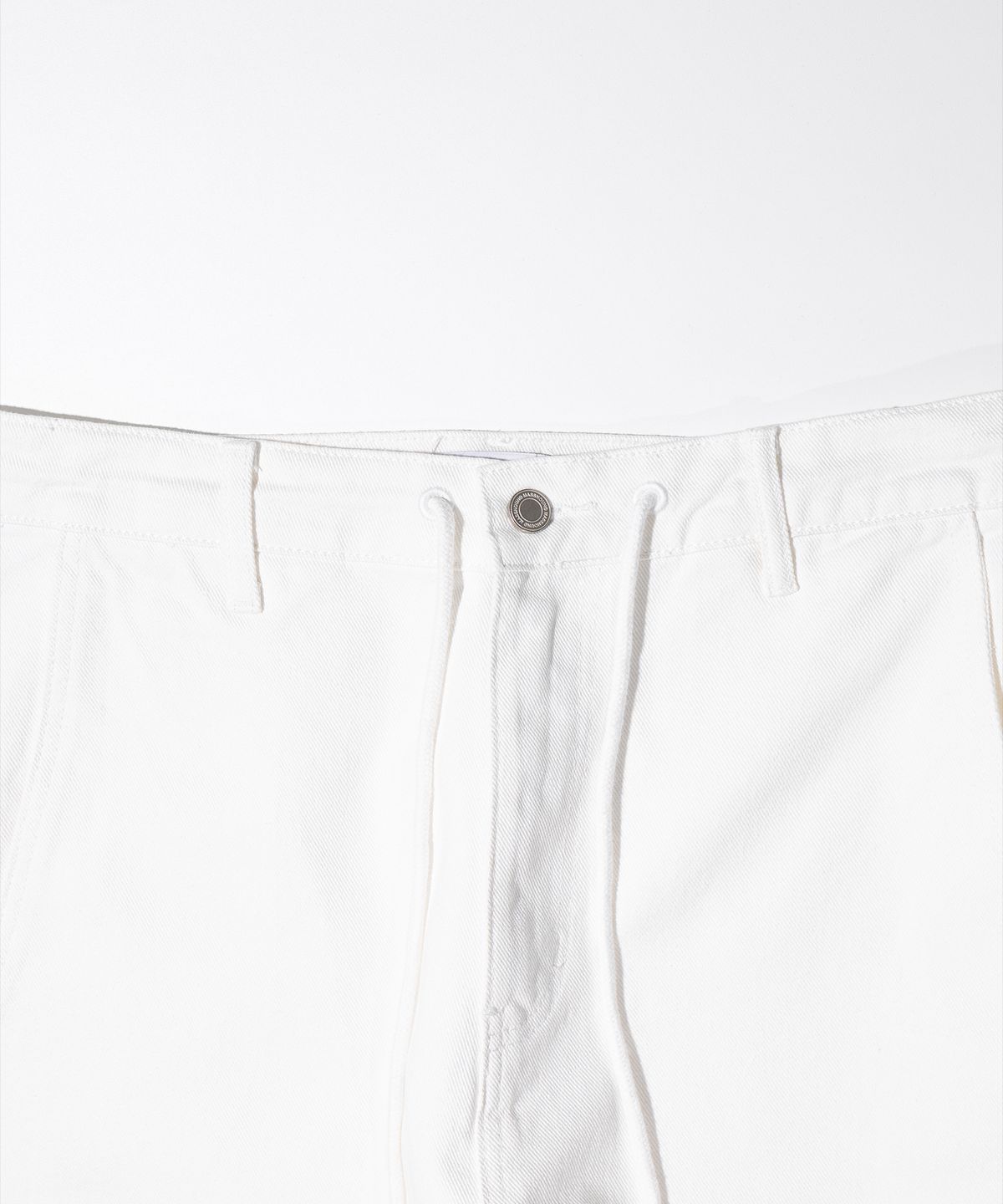매스노운(MASSNOUN) CURVED BALLOON DENIM MFHJP001-WT